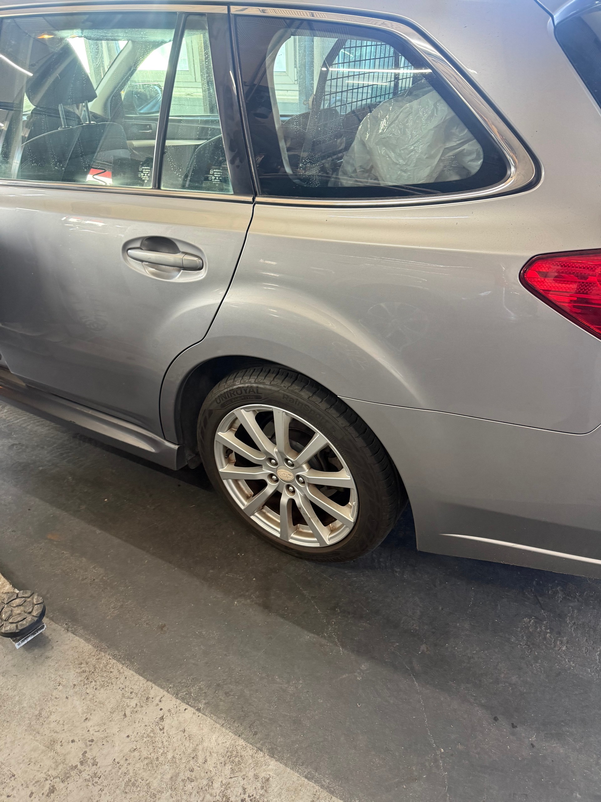 SUBARU Legacy 2.5i Swiss AWD Lineartronic-image-13