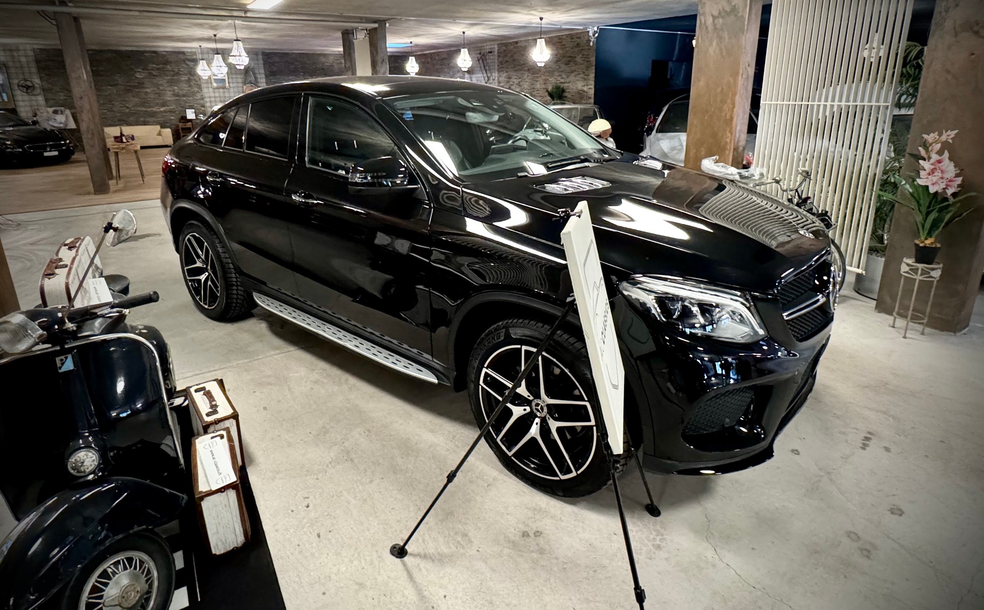 MERCEDES-BENZ GLE 350 d 4Matic AMG Line 9G-Tronic-image-5