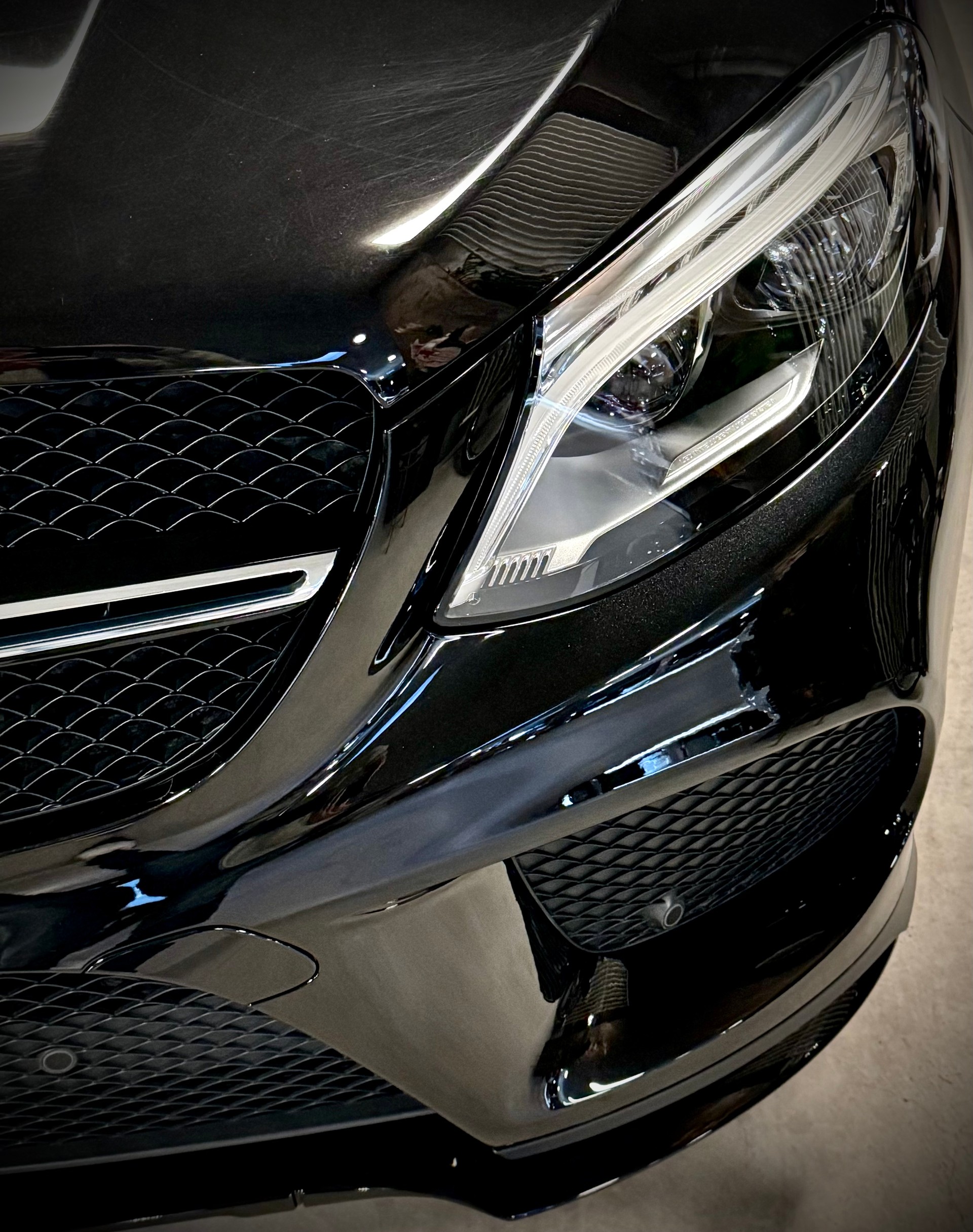 MERCEDES-BENZ GLE 350 d 4Matic AMG Line 9G-Tronic-showroom-element-3