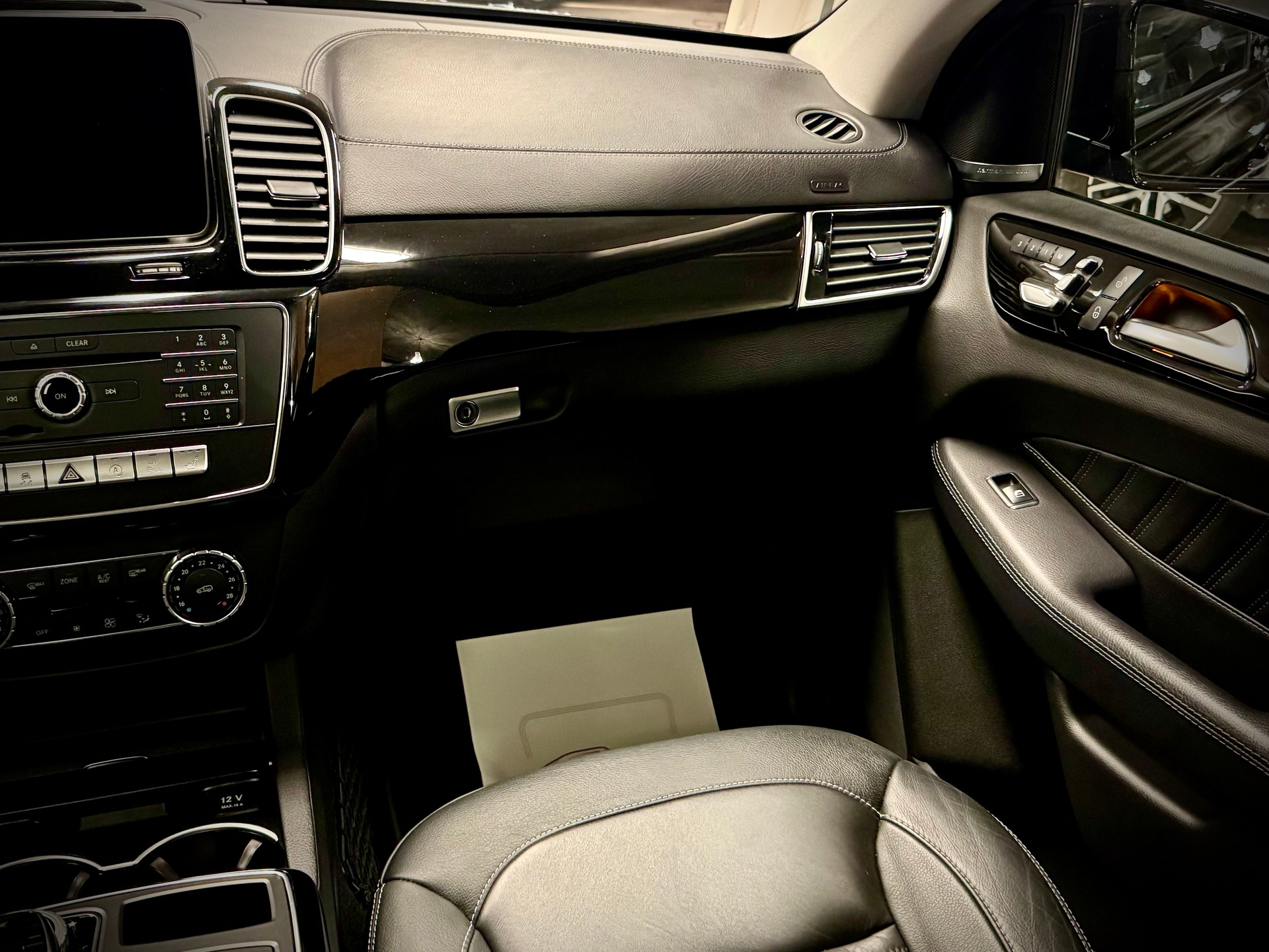 MERCEDES-BENZ GLE 350 d 4Matic AMG Line 9G-Tronic-image-18