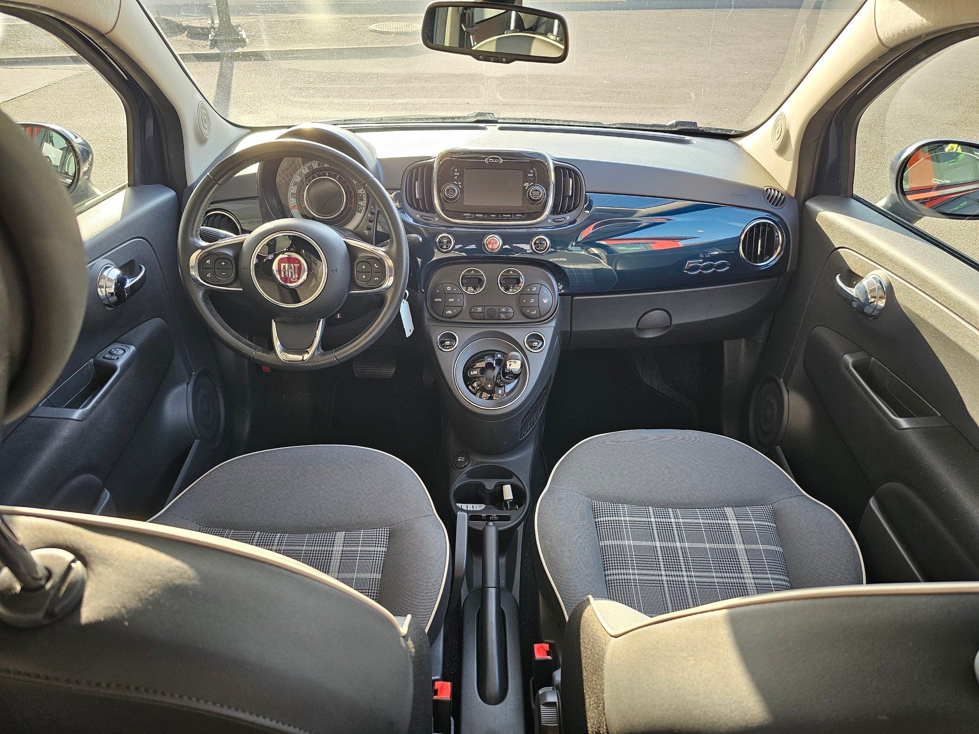FIAT 500 1.2 Lounge-image-8