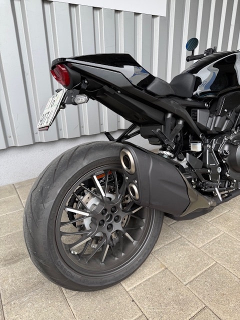 HONDA CB 1000 R Black Edition-image-3