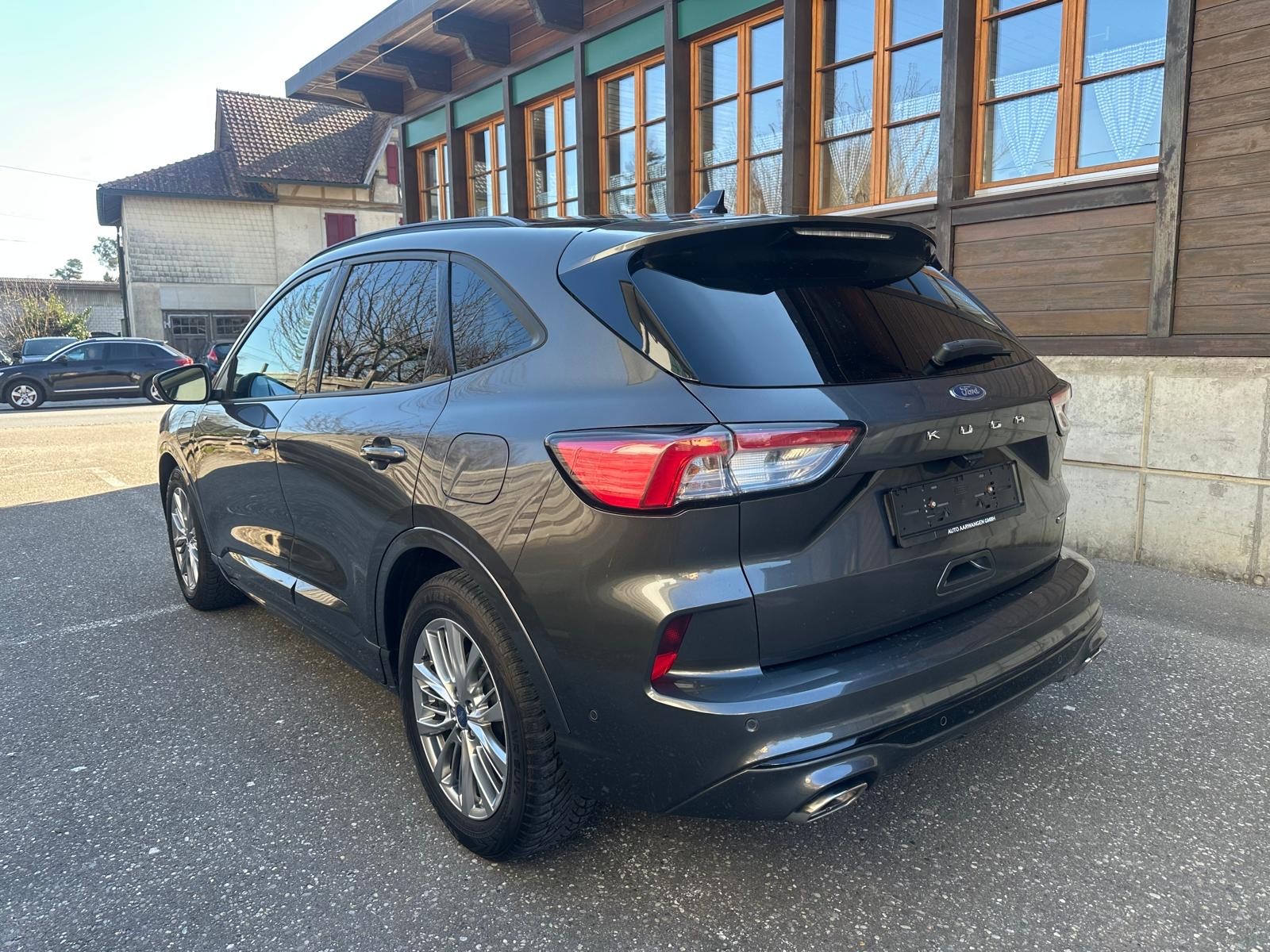 FORD Kuga 2.5 PHEV ST-Line X 2WD-showroom-element-2