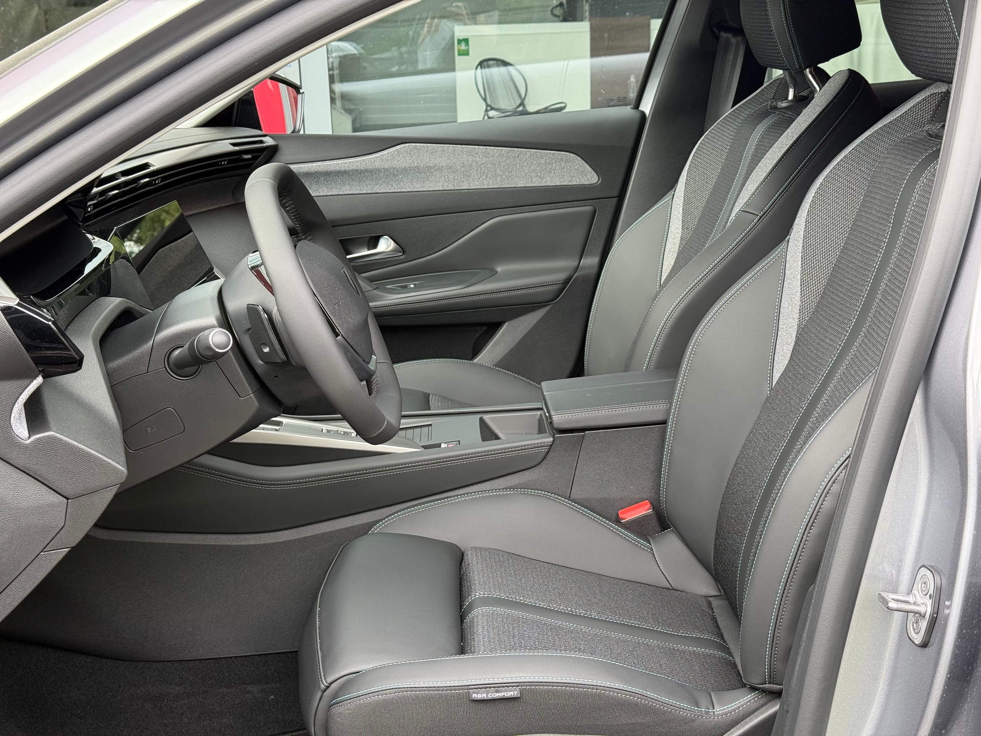 PEUGEOT 308 1.2 Pure Tech Allure EAT8 LEASING AB 319.81 CHF / MONAT-image-8