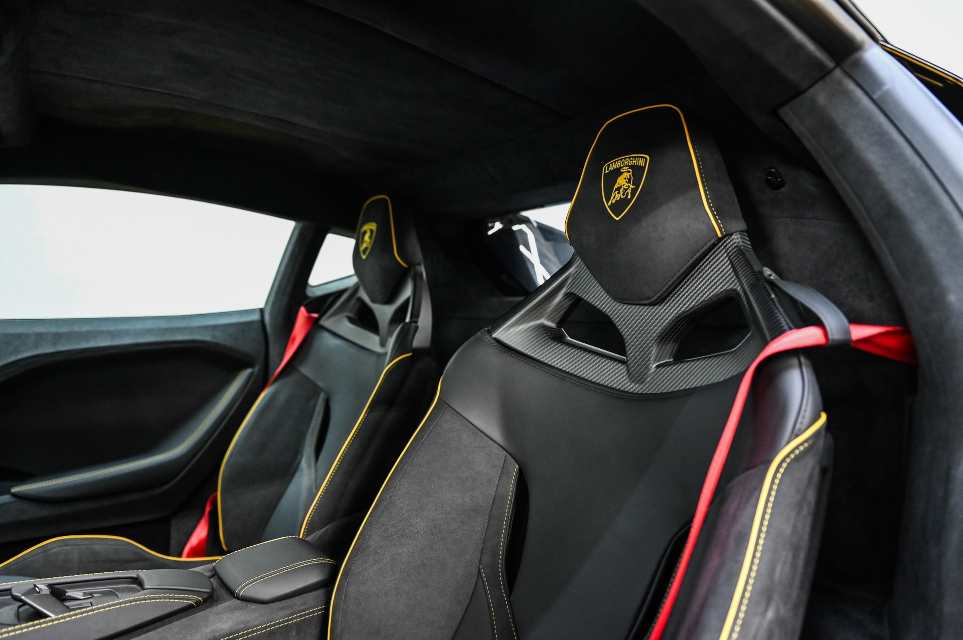 LAMBORGHINI Temerario Coupé-image-32