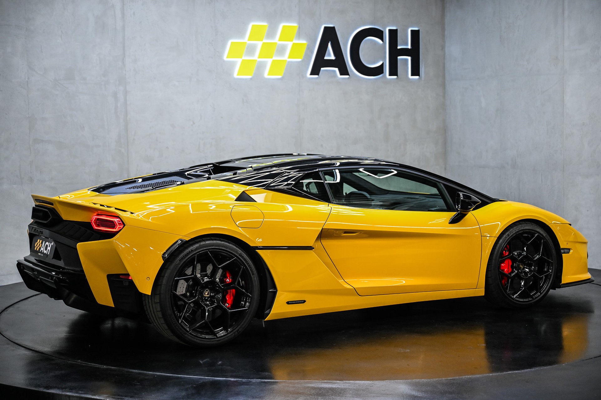 LAMBORGHINI Temerario Coupé-image-9