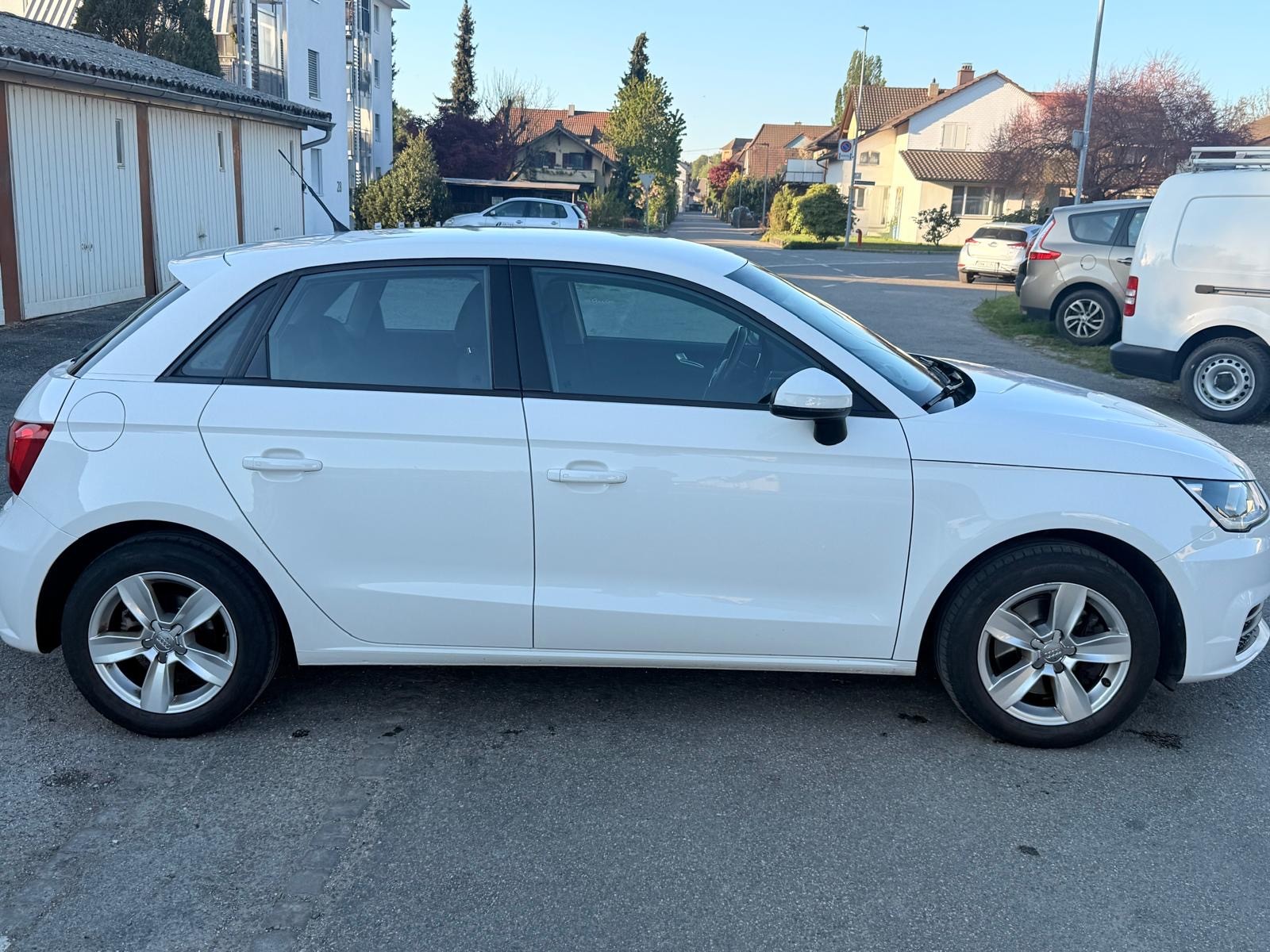 AUDI A1 Sportback 1.4 TFSI-image-5