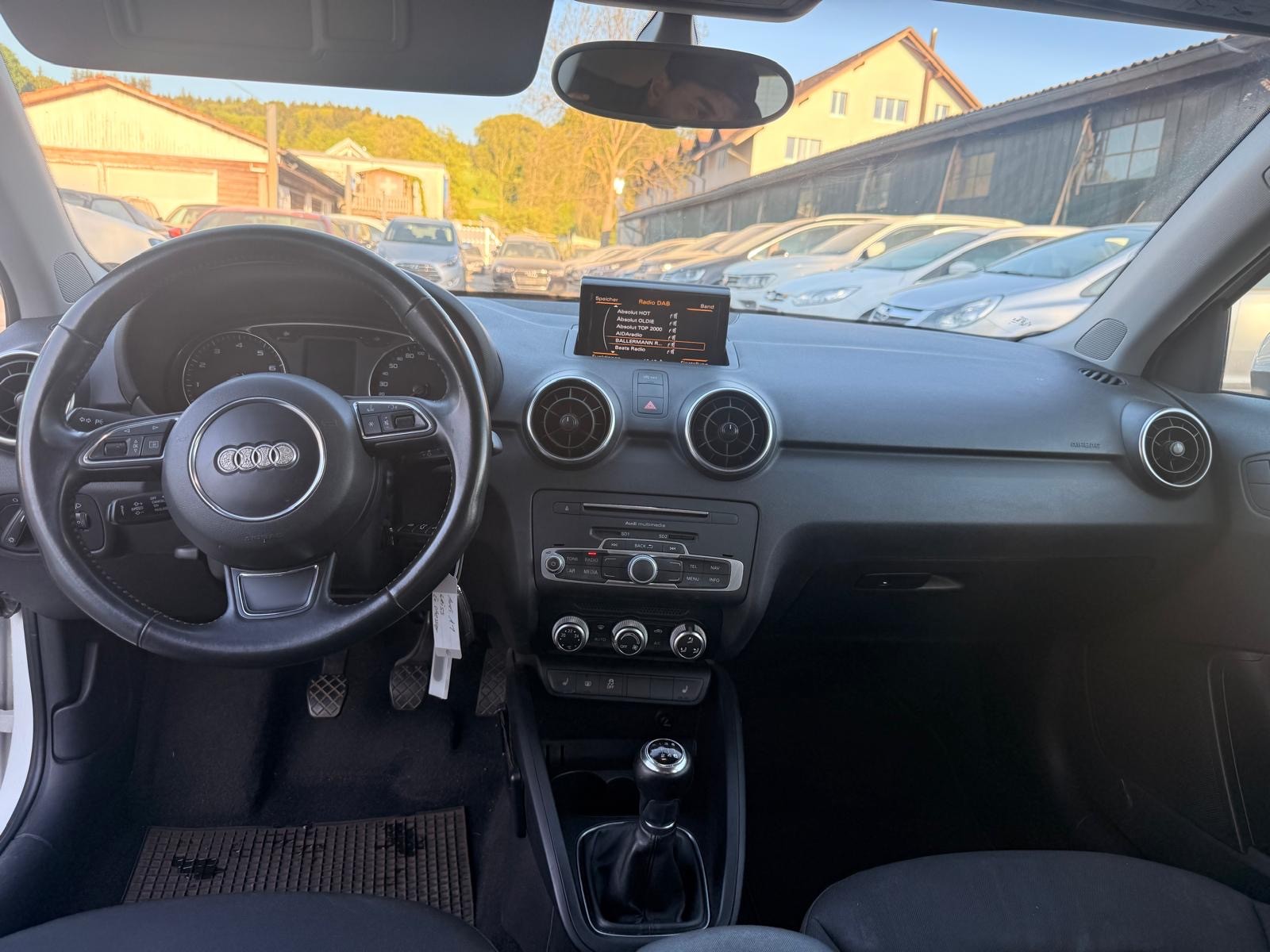 AUDI A1 Sportback 1.4 TFSI-image-11