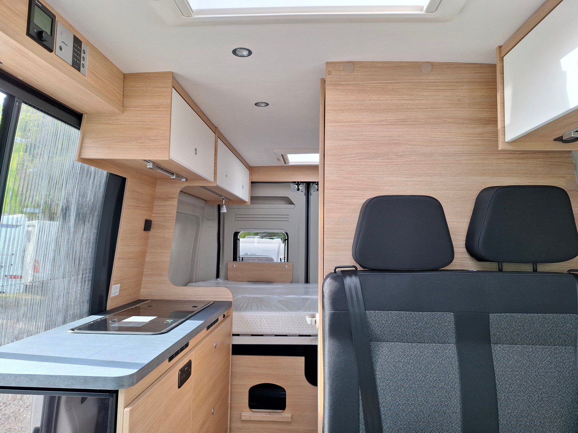 PÖSSL ROADCAR R540 - AUTOMAT! AHK! Alu mit Offroadbereifung!-image-10