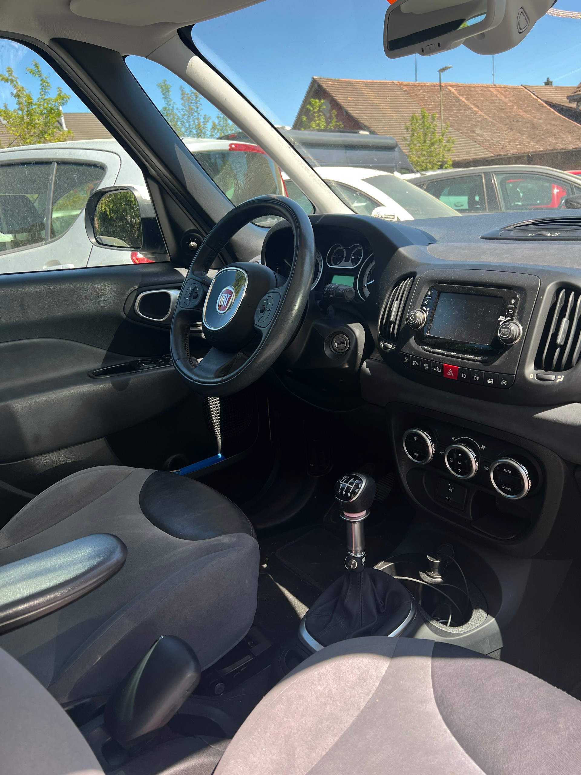 FIAT 500L Living 1.6 JTD Lounge-image-5