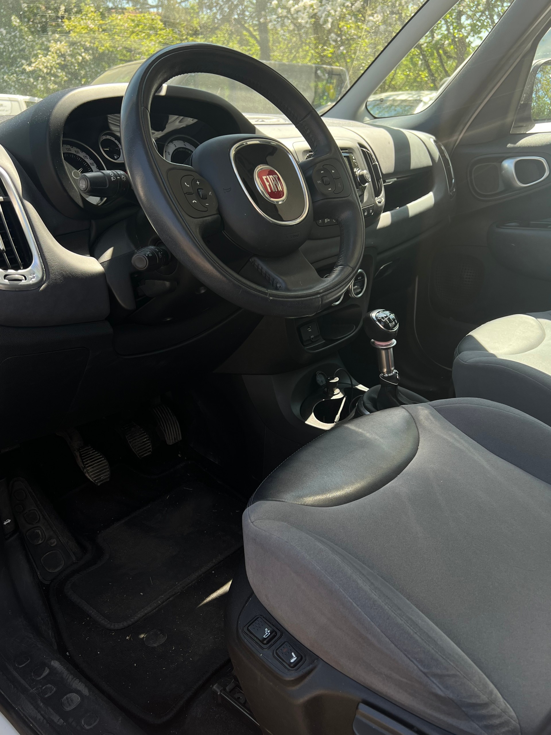 FIAT 500L Living 1.6 JTD Lounge-image-8