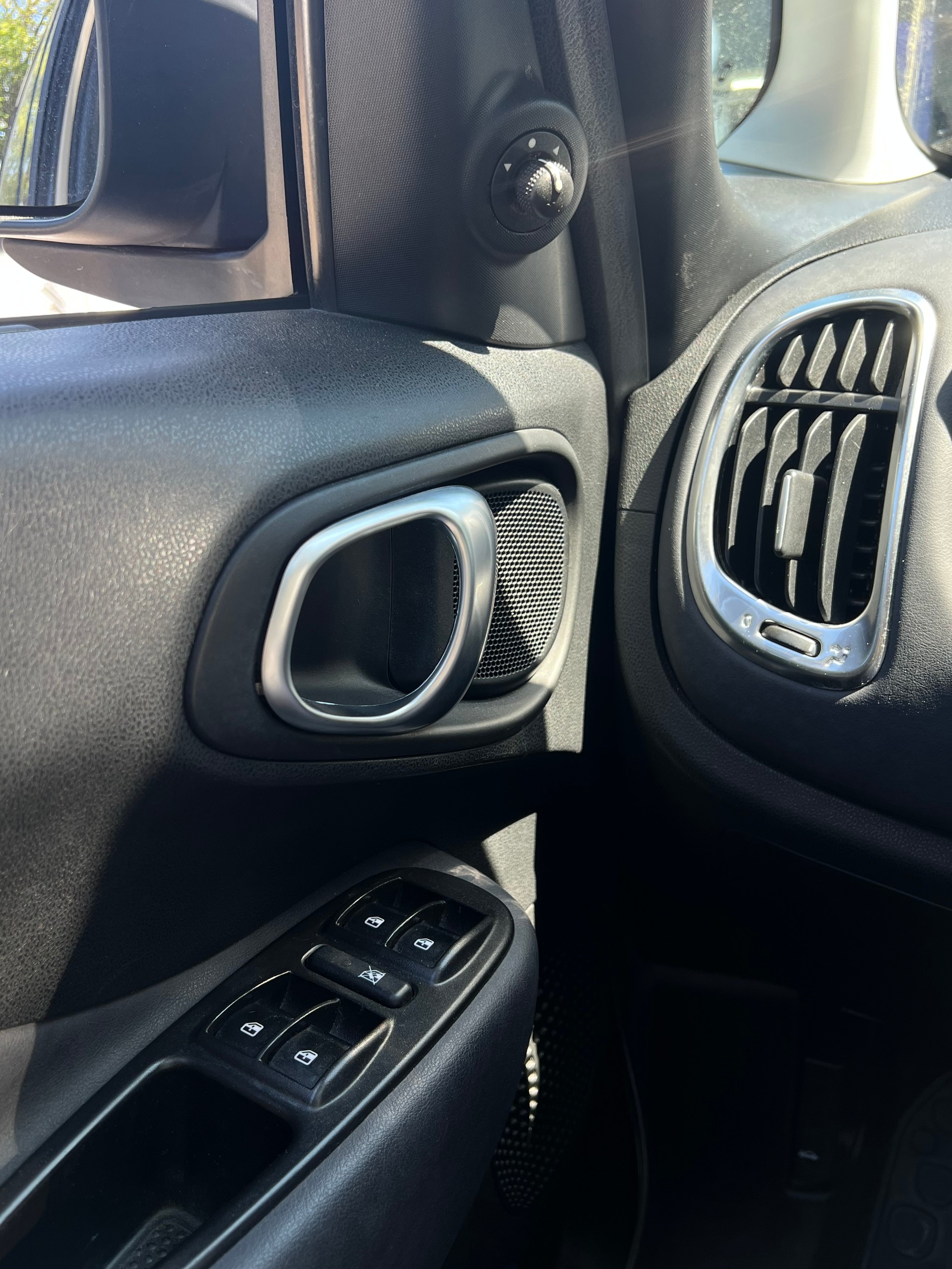 FIAT 500L Living 1.6 JTD Lounge-image-10