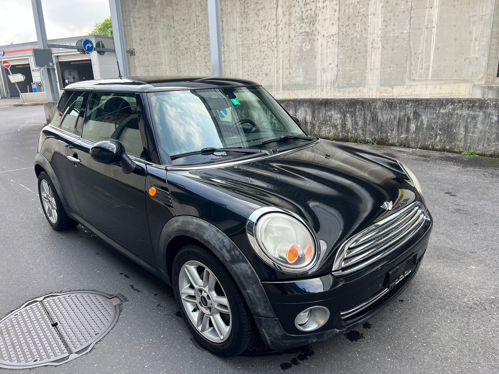 MINI Cooper-image-1