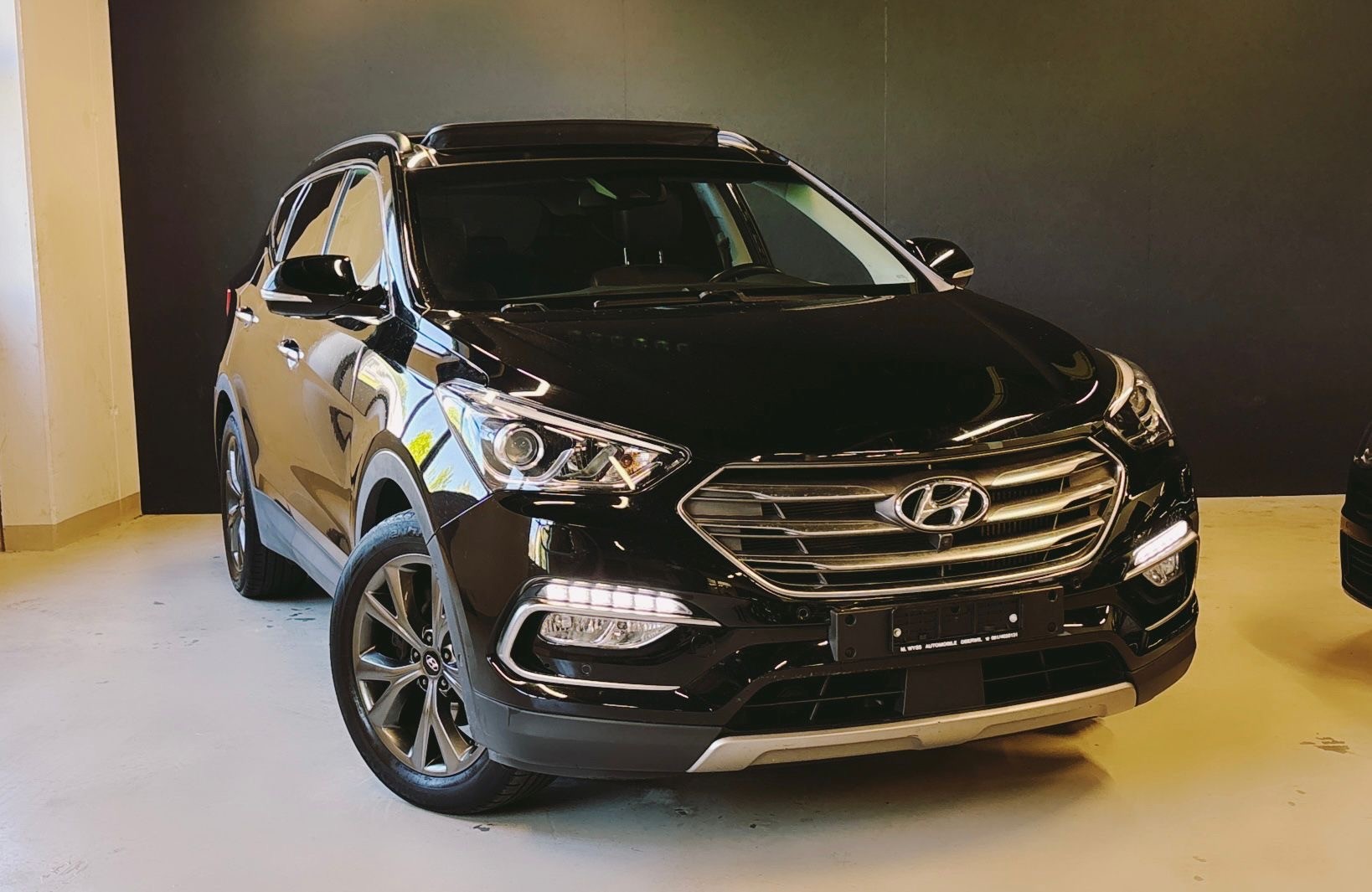 HYUNDAI Santa Fe 2.2 CRDI Amplia 4WD Automatic-image-4