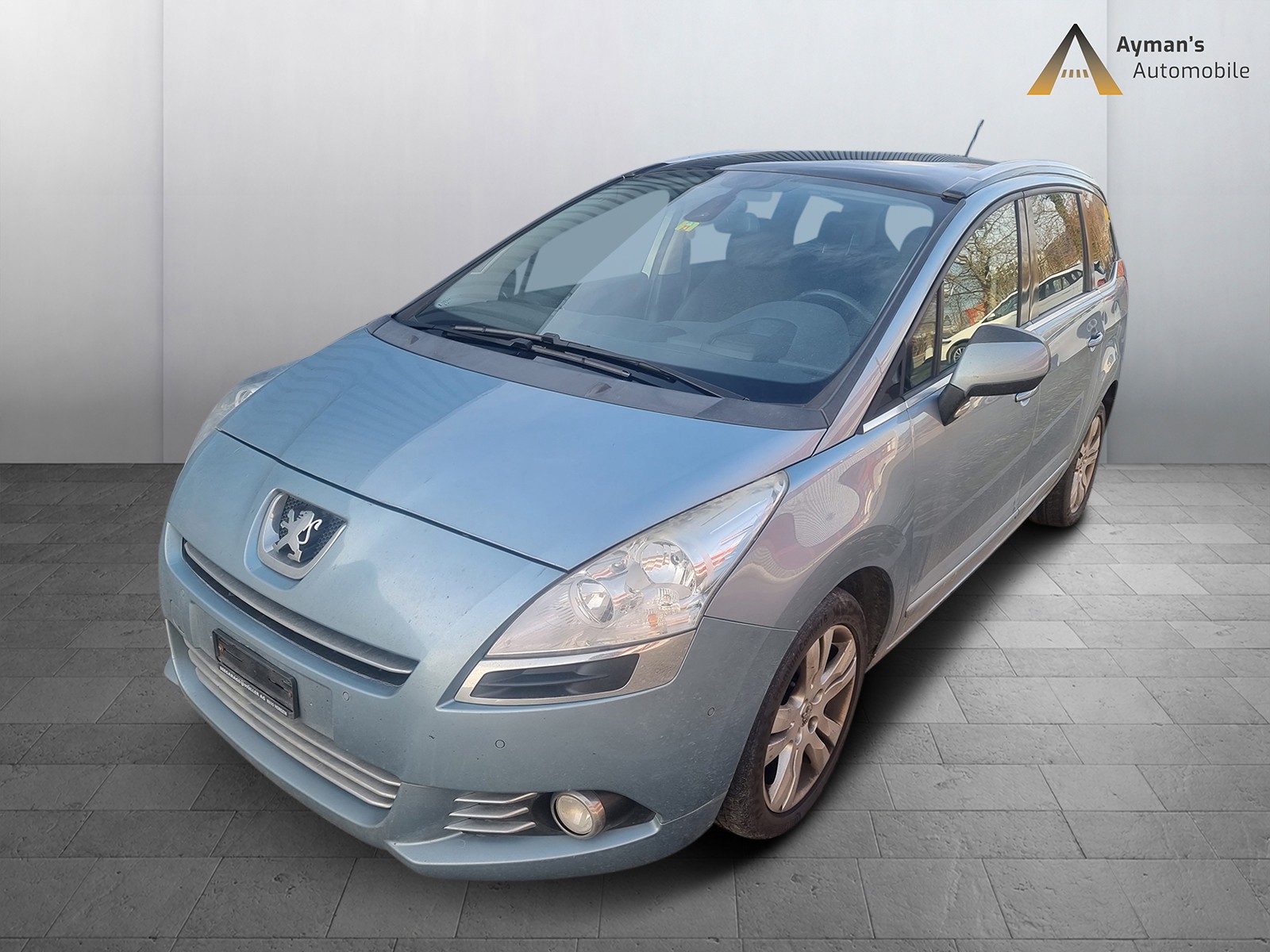 PEUGEOT 5008 1.6 16V T Family