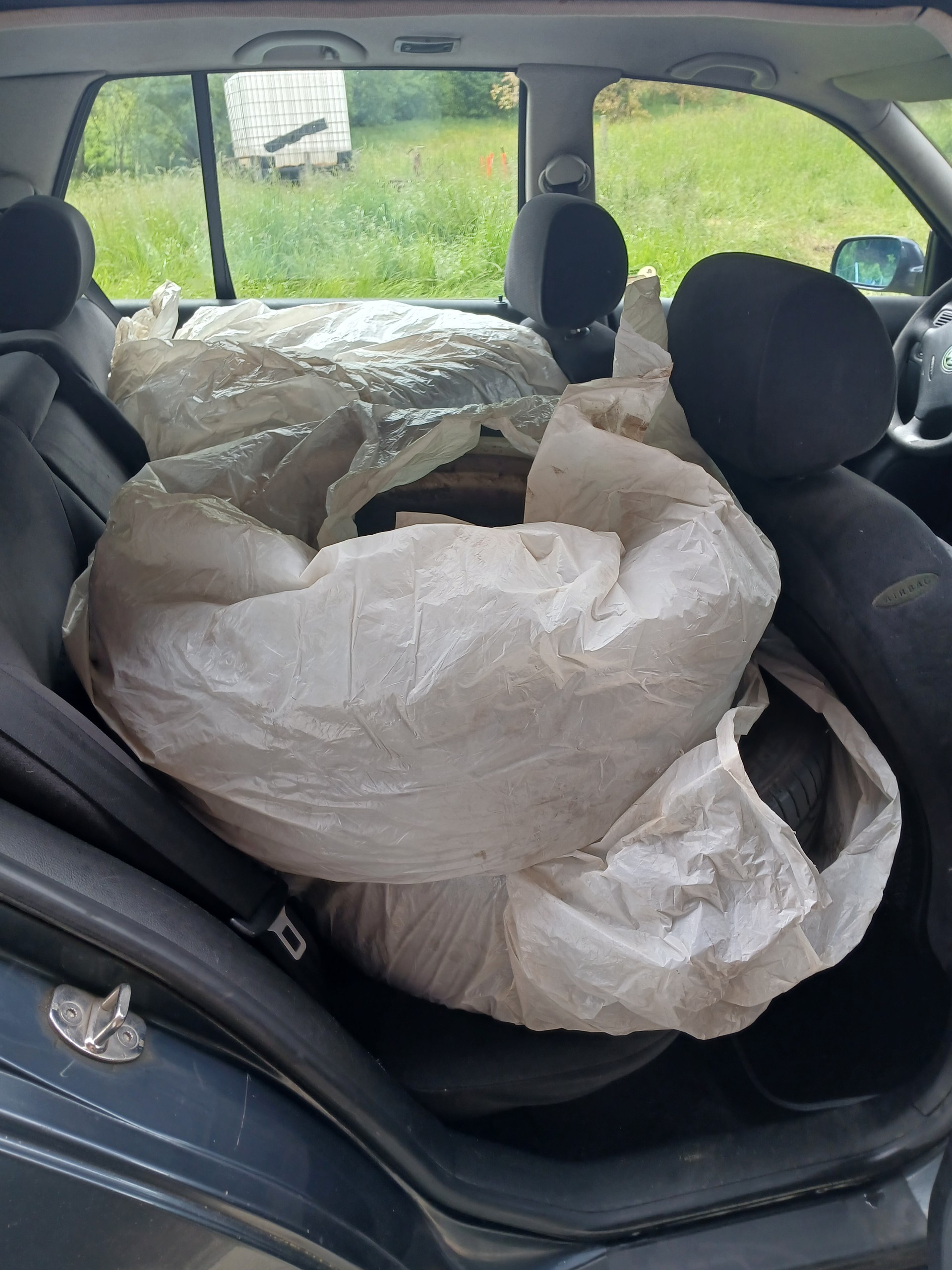 VW Golf 1.6-image-7