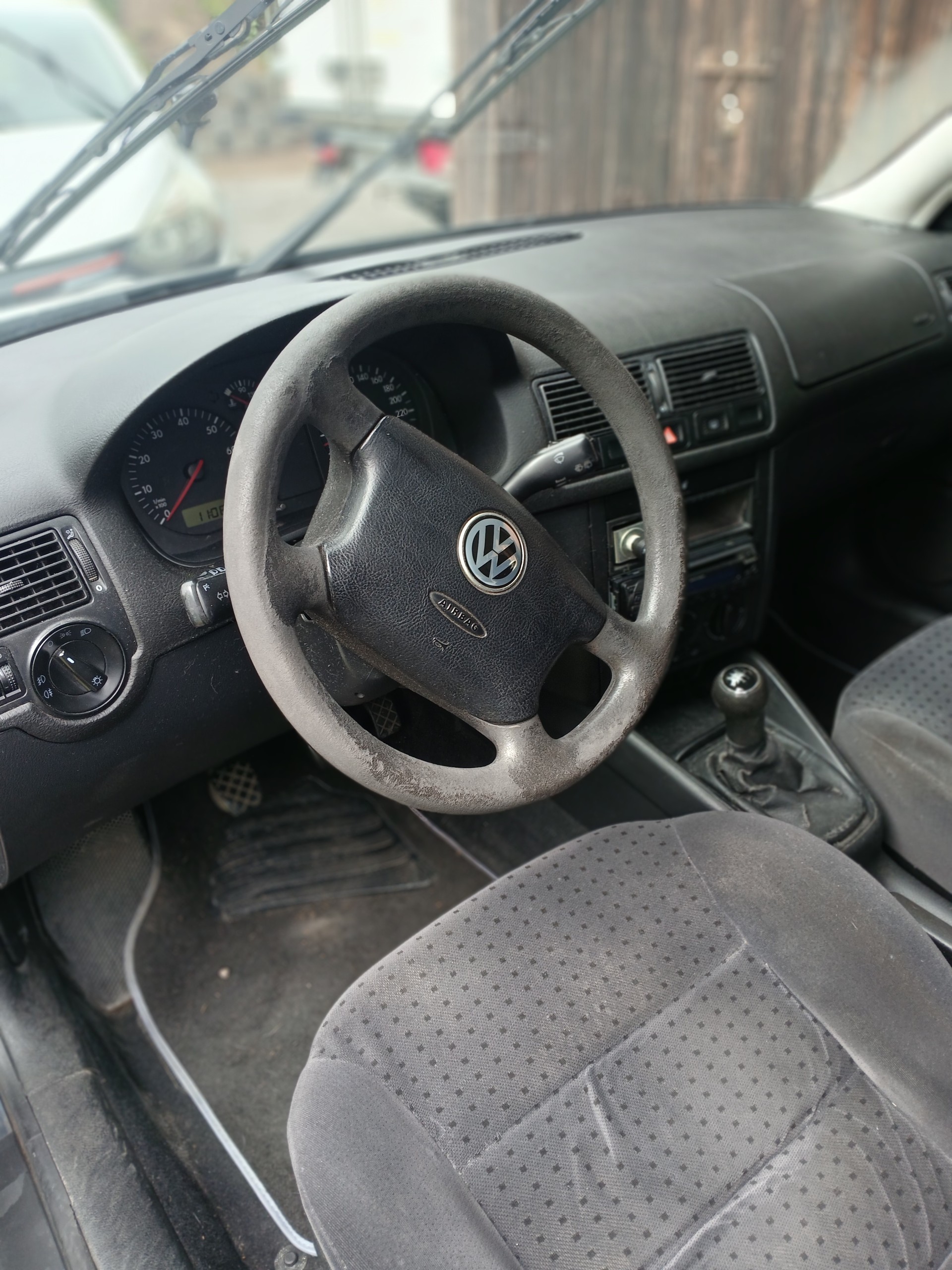 VW Golf 1.6-image-5