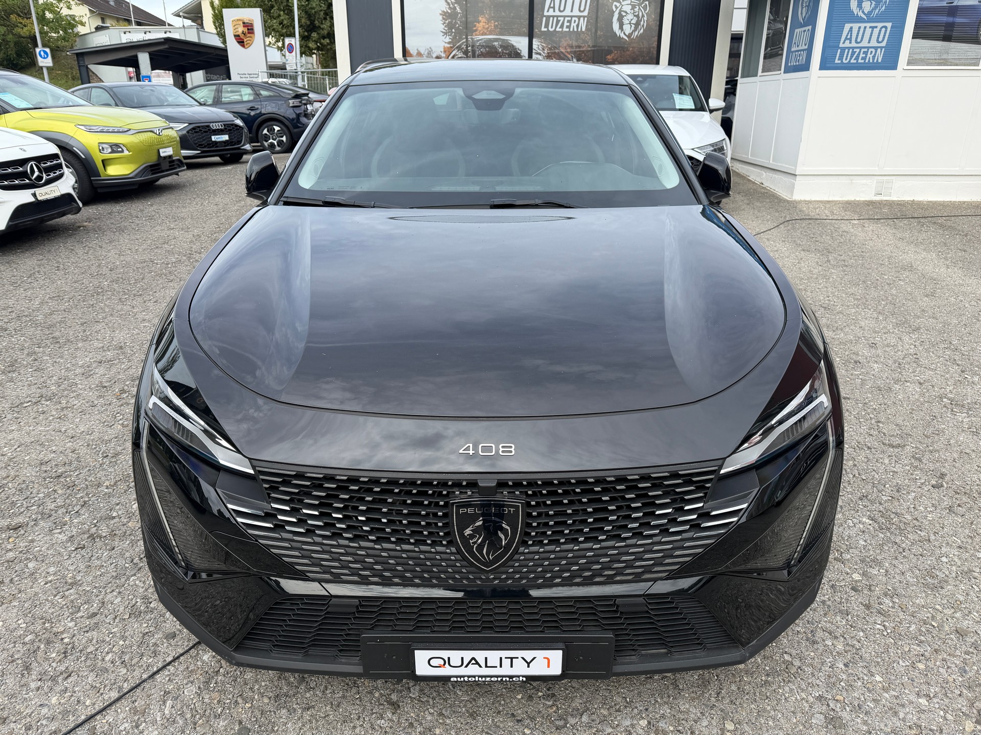 PEUGEOT 408 1.2 HEV 145 Allure-image-22