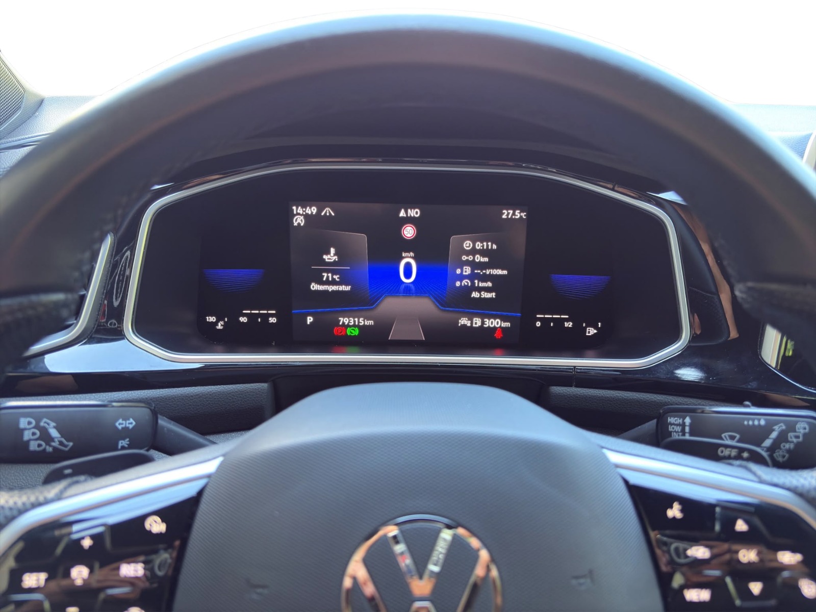 VW T-Roc 2.0 TSI R-Line DSG 4motion-image-12