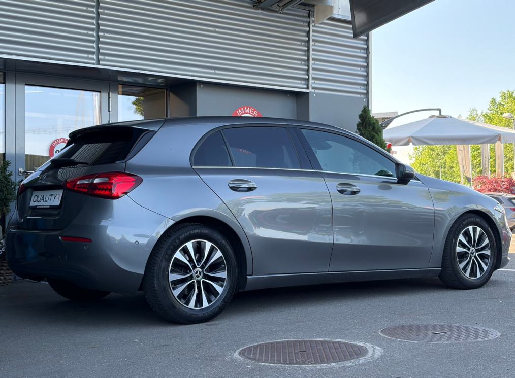 MERCEDES-BENZ A 160 Style-showroom-element-2