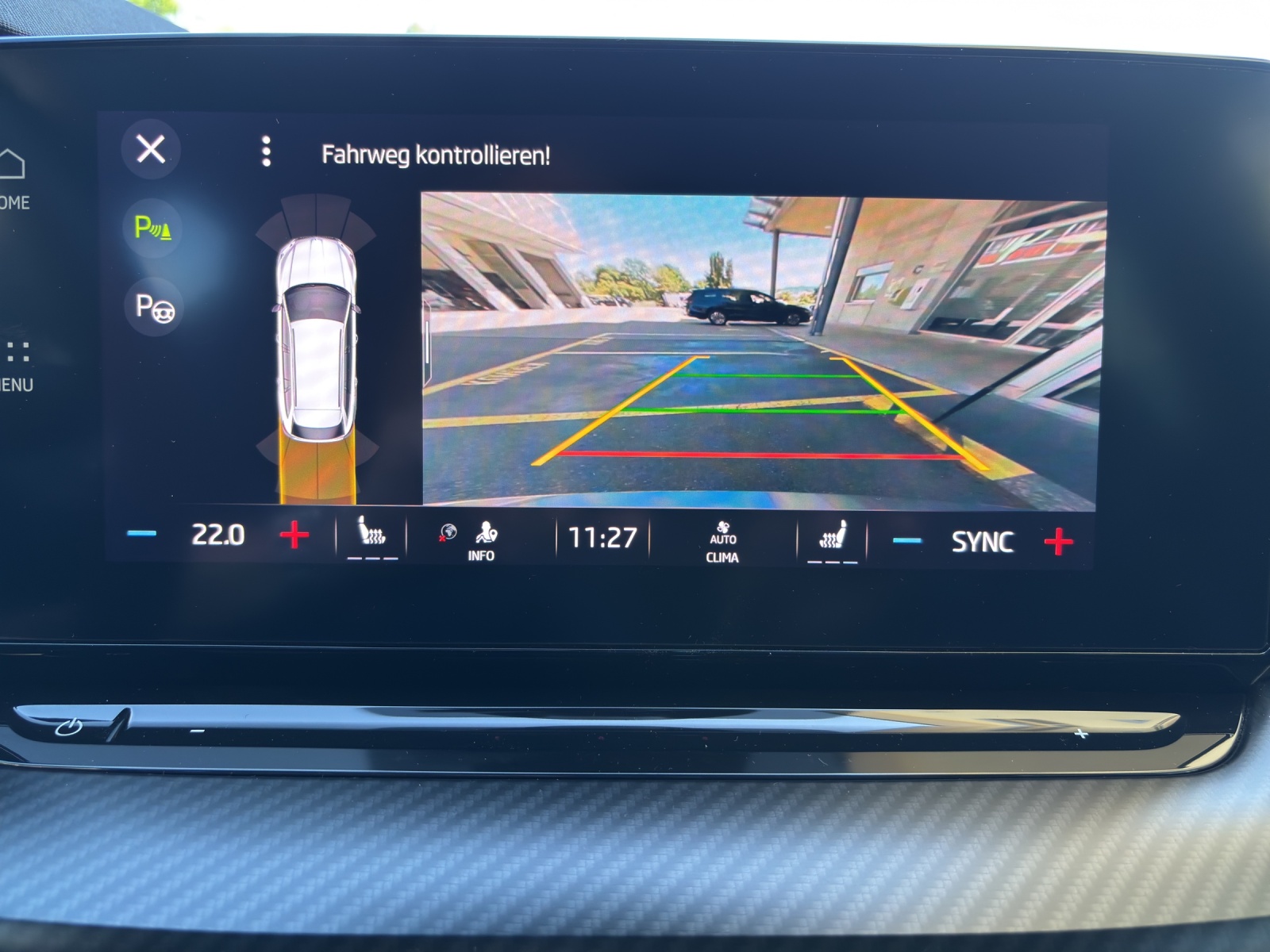 SKODA Octavia Combi 2.0 TSI DSG RS mit AHK, Standheizung & elektr. einstellbarer Fahrer- und Beifahrersitz-image-19