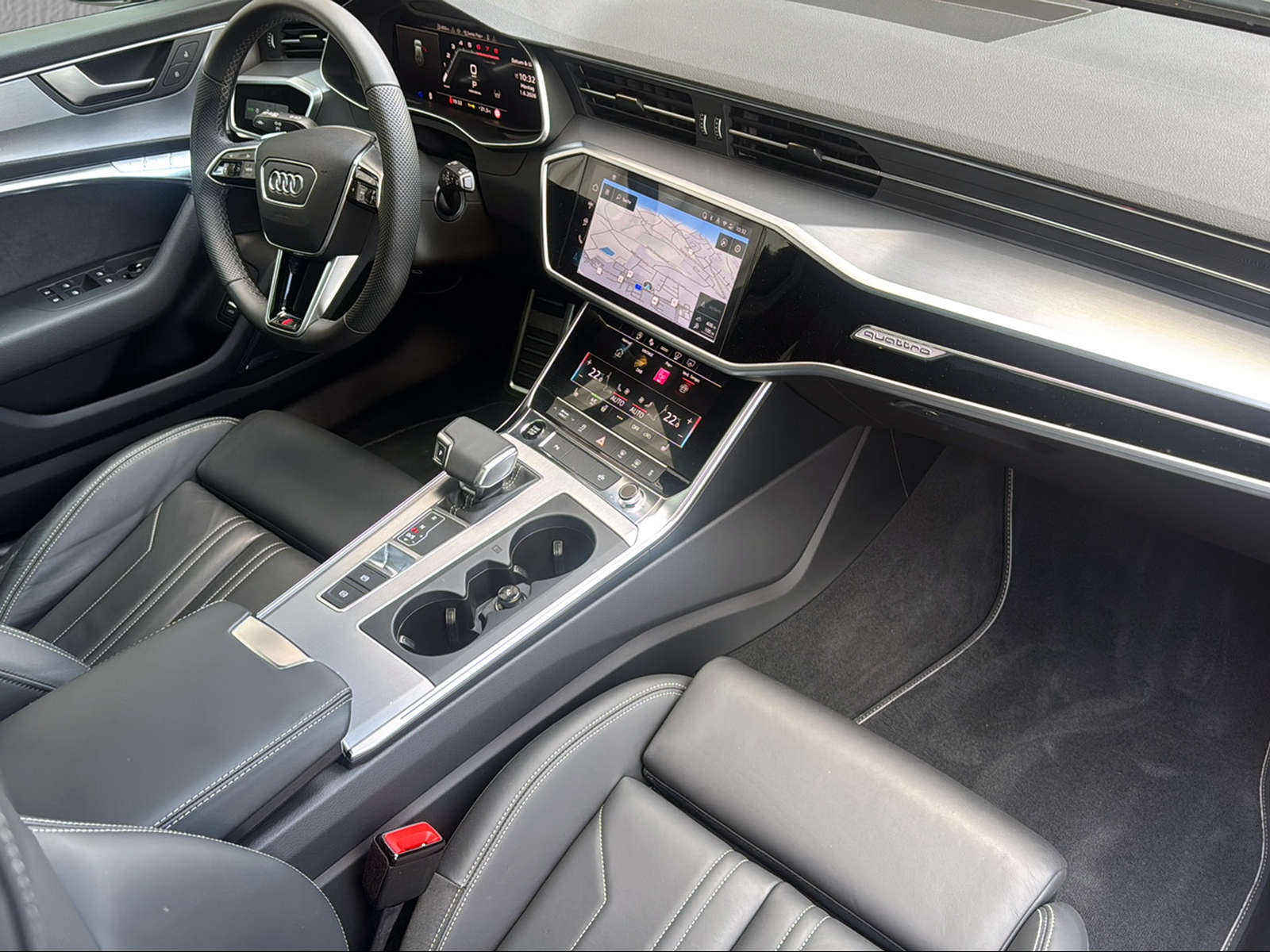AUDI A6 Avant 55 TFSI S line quattro S-tronic*AHK*Standheizung*Panoramadach*-image-11