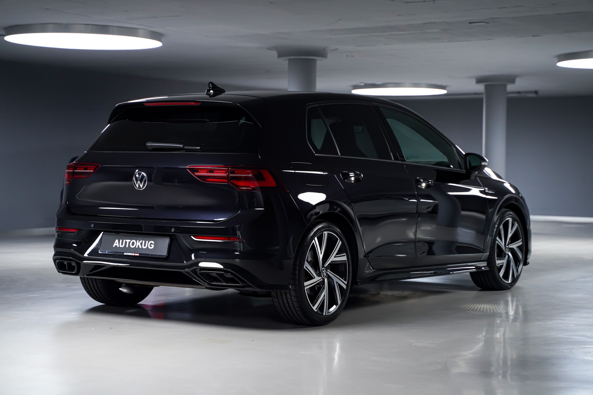 VW Golf 2.0 TDI R-Line DSG-image-4