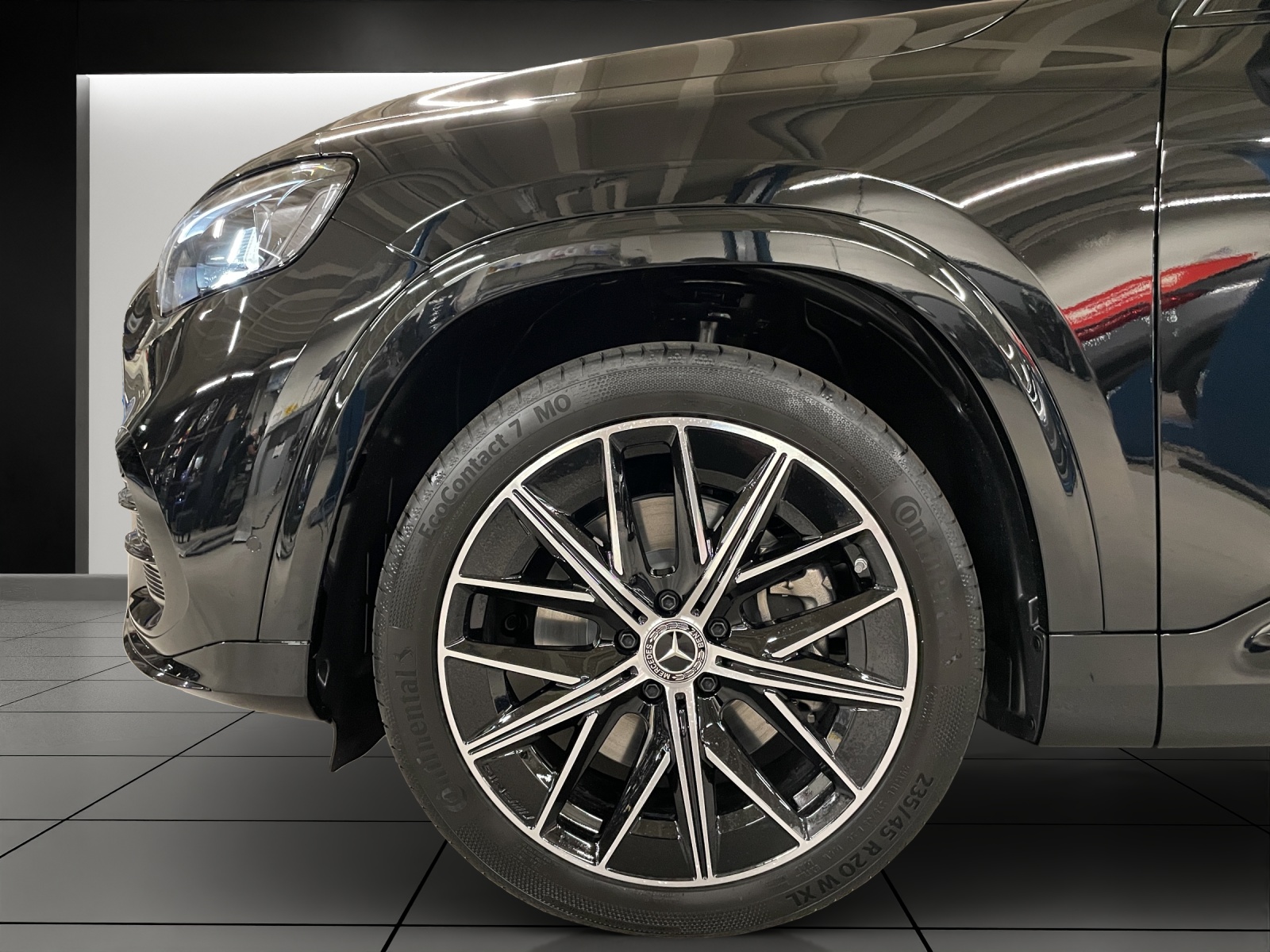 MERCEDES-BENZ GLB 350 4Matic with EQ Technology-image-5