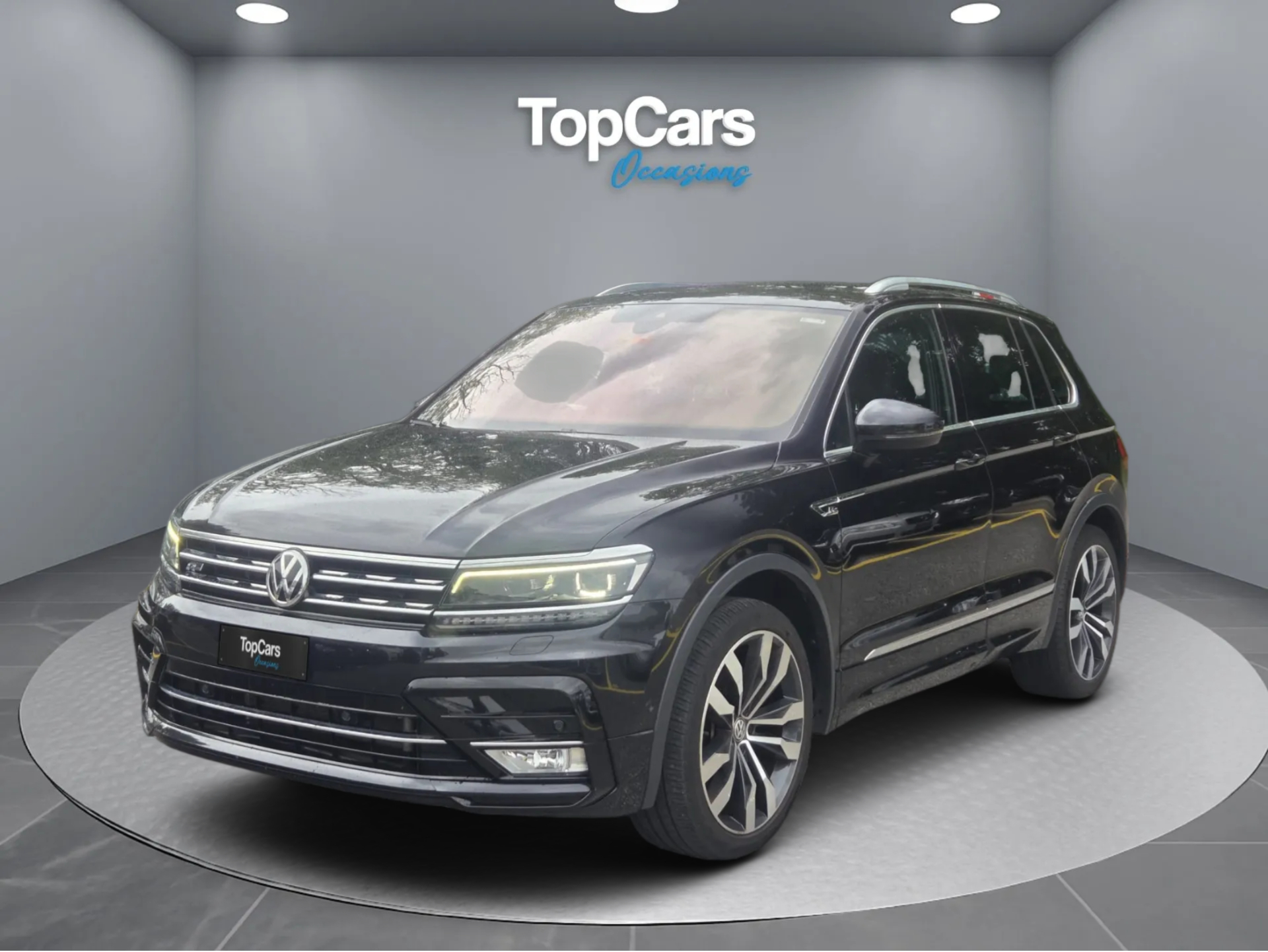 VW Tiguan 2.0TSI Highline 4Motion DSG ** R-Line **-image-3