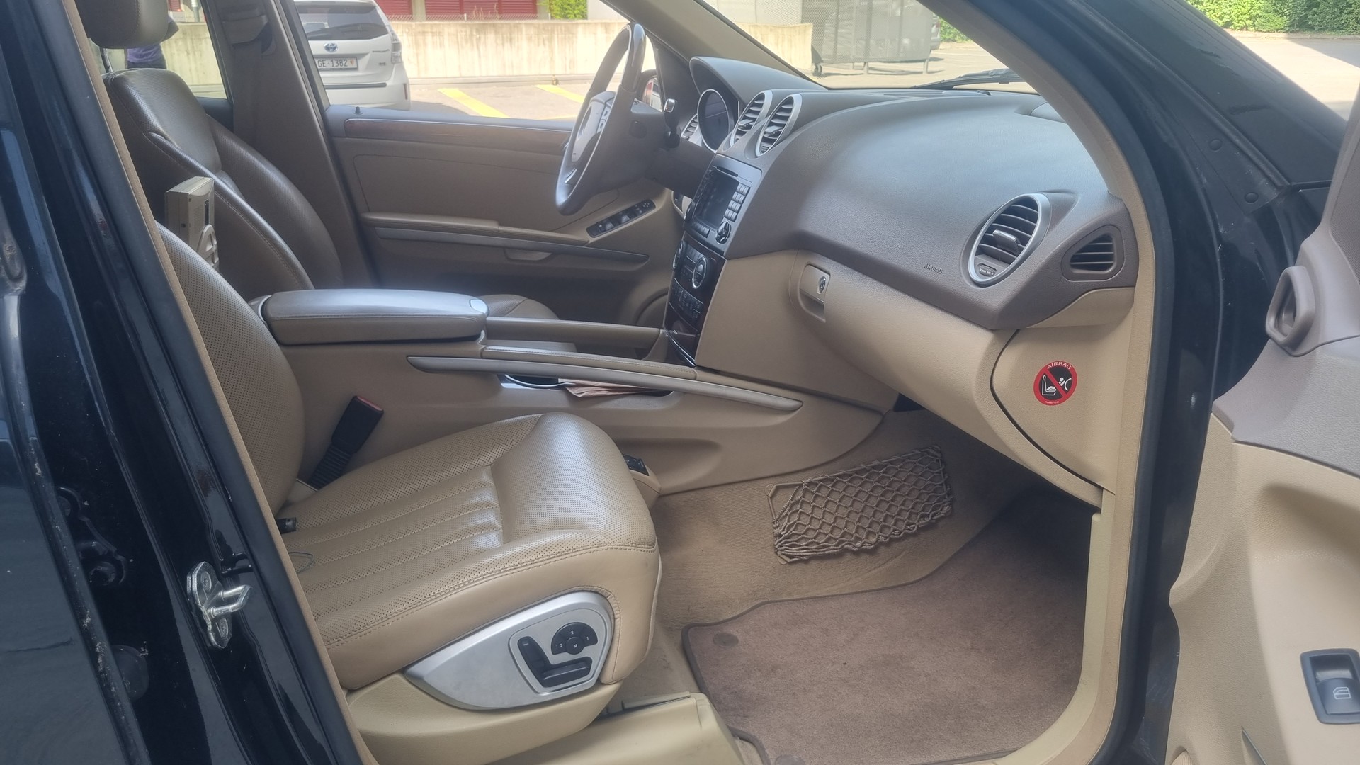 MERCEDES-BENZ ML 500 4Matic Edition 7G-Tronic-image-11