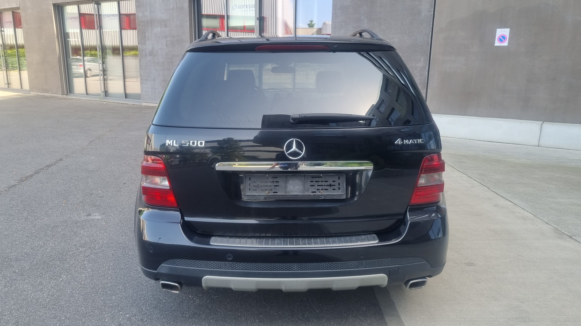 MERCEDES-BENZ ML 500 4Matic Edition 7G-Tronic-image-4