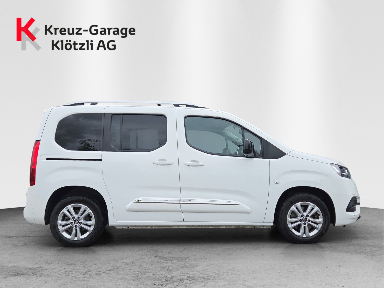 TOYOTA Proace City Verso 1.2 Trend Medium Automatik-image-1