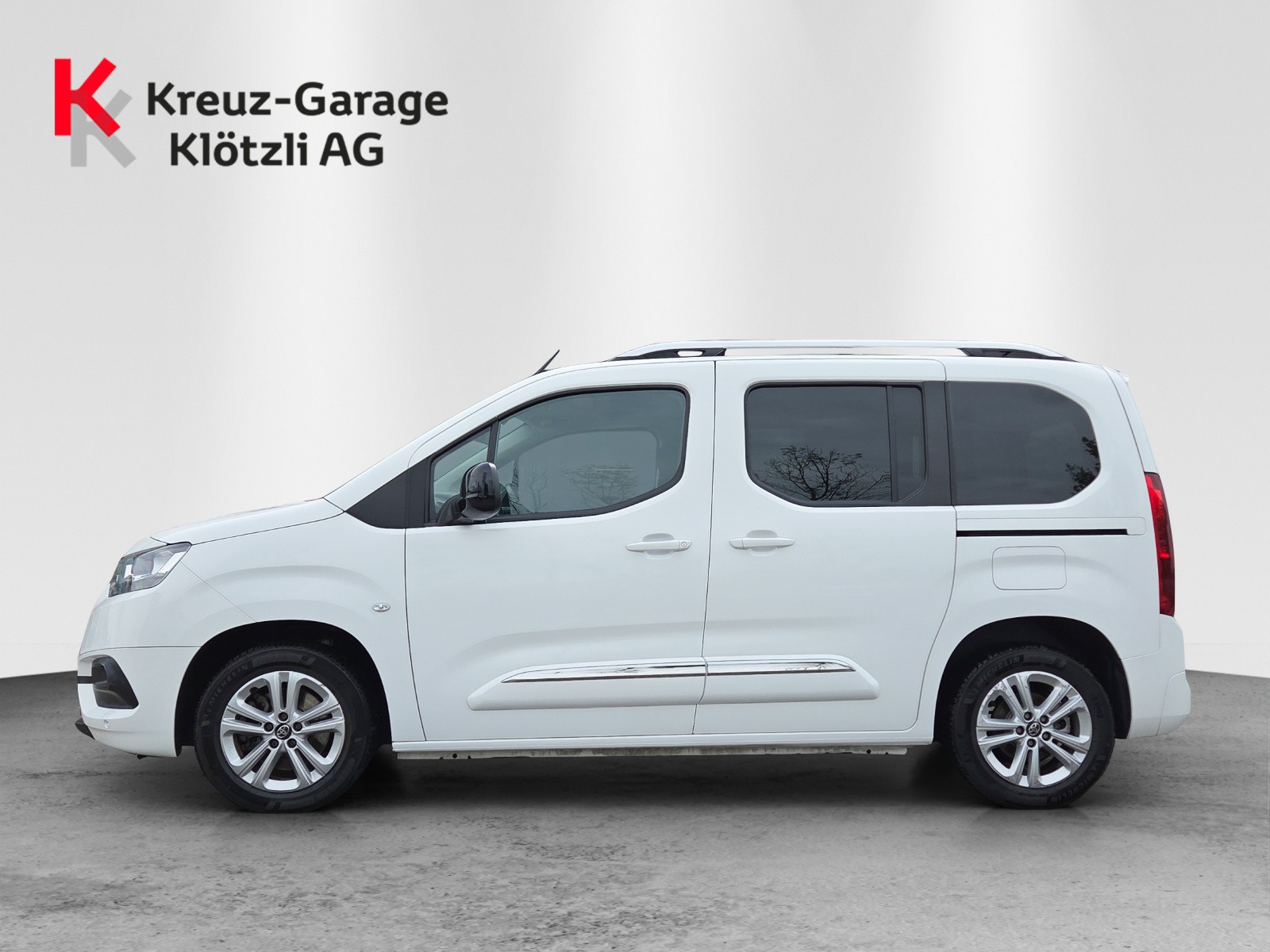 TOYOTA Proace City Verso 1.2 Trend Medium Automatik-image-5