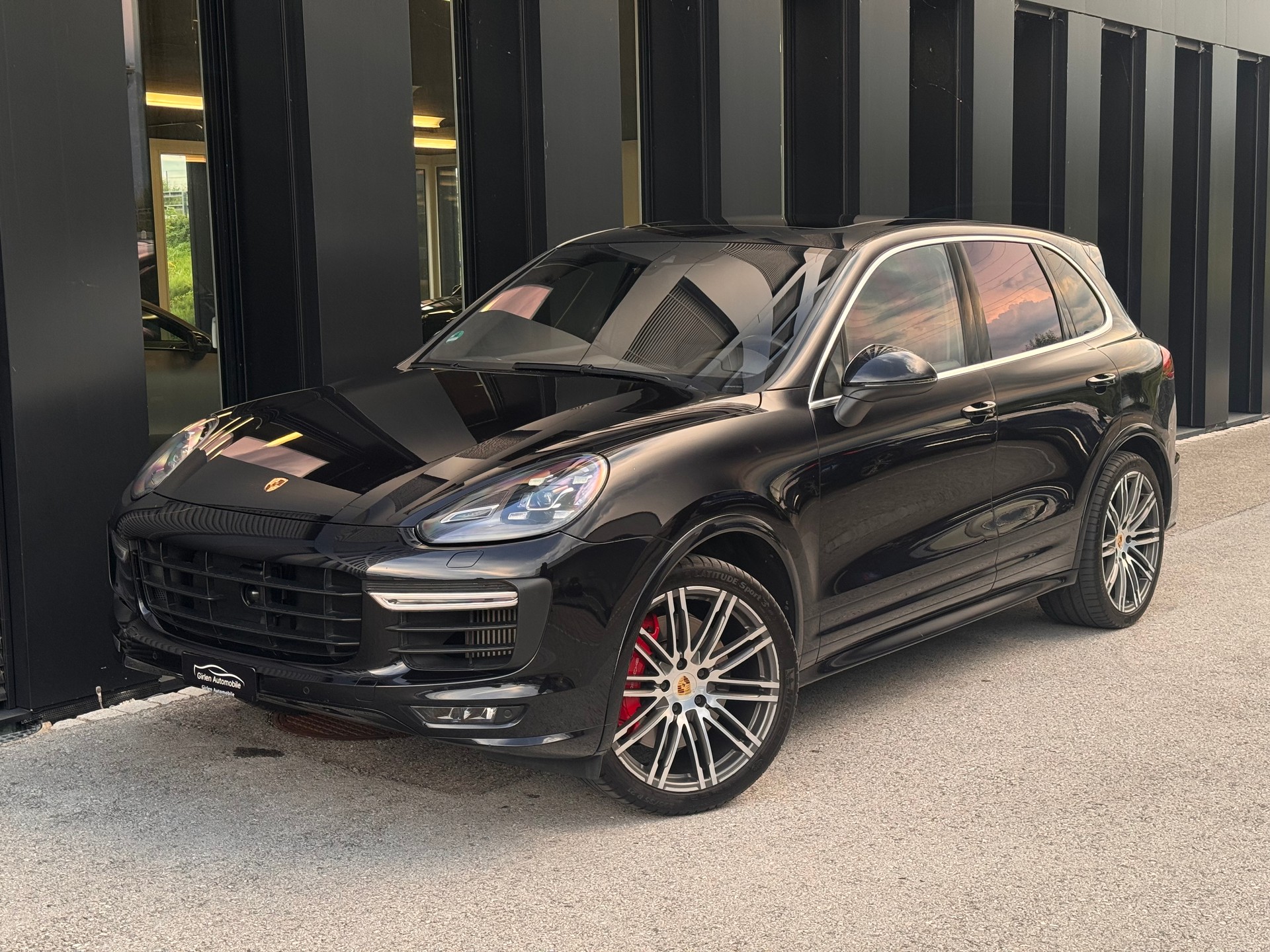 PORSCHE Cayenne GTS