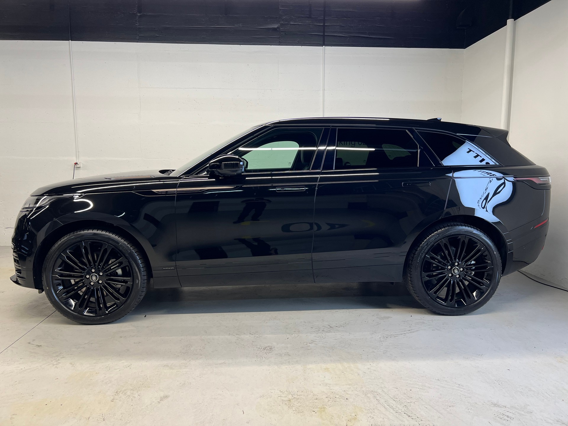 LAND ROVER Range Rover Velar 3.0 I6 Autobiography-image-7