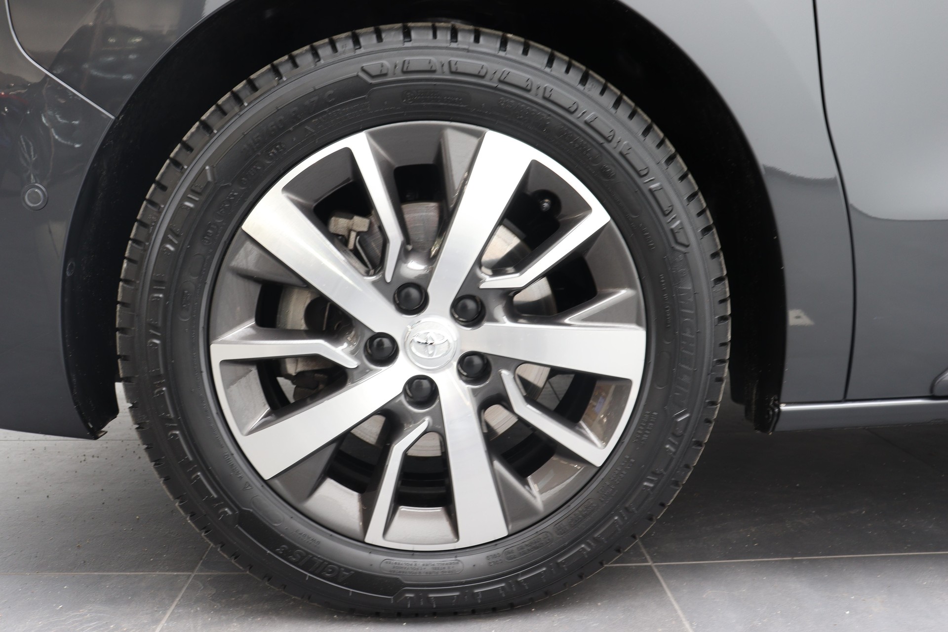 TOYOTA PROACE Verso L1 2.0 D Trend-image-5
