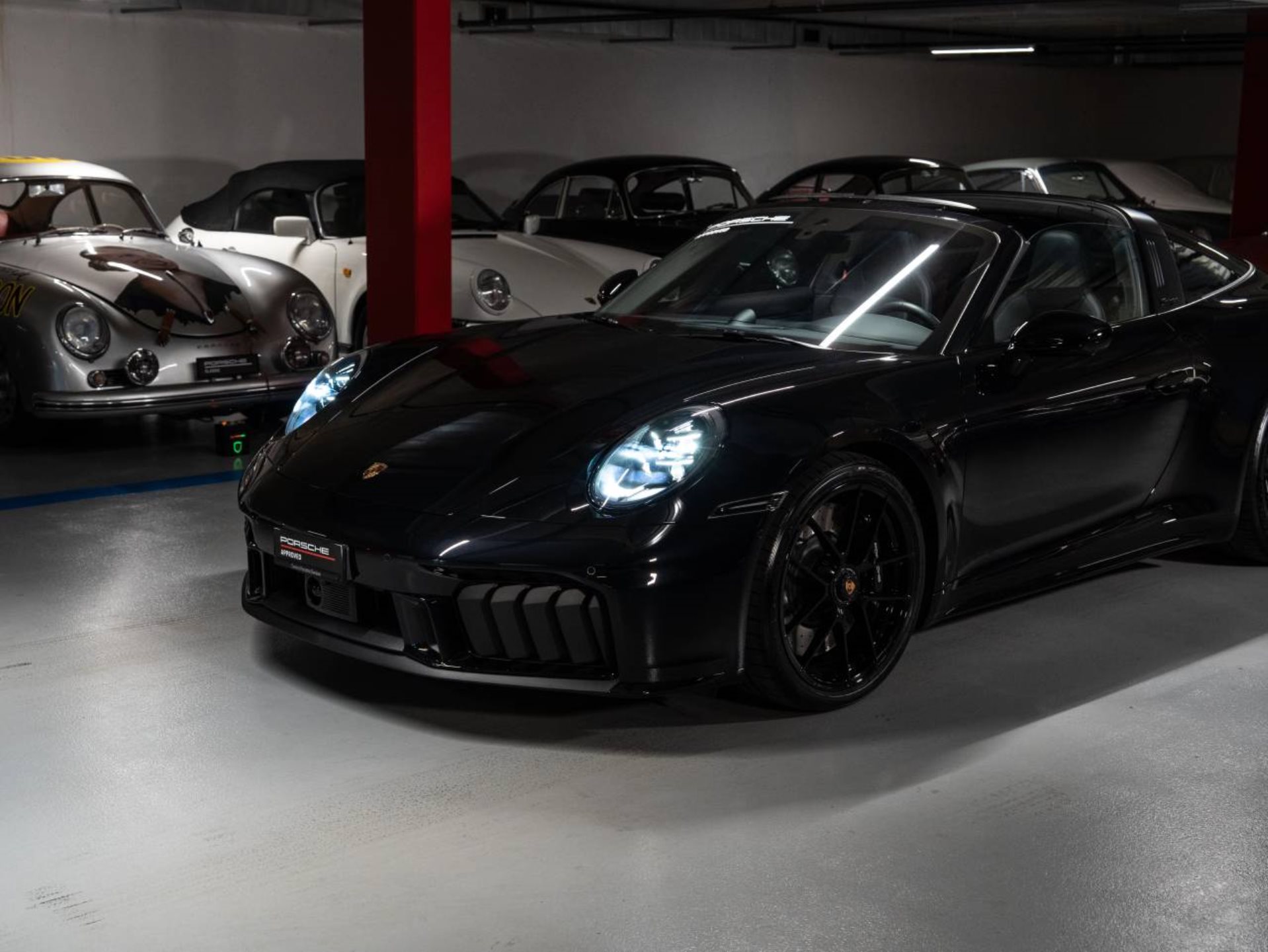 PORSCHE 911 Targa 4 GTS-image-25