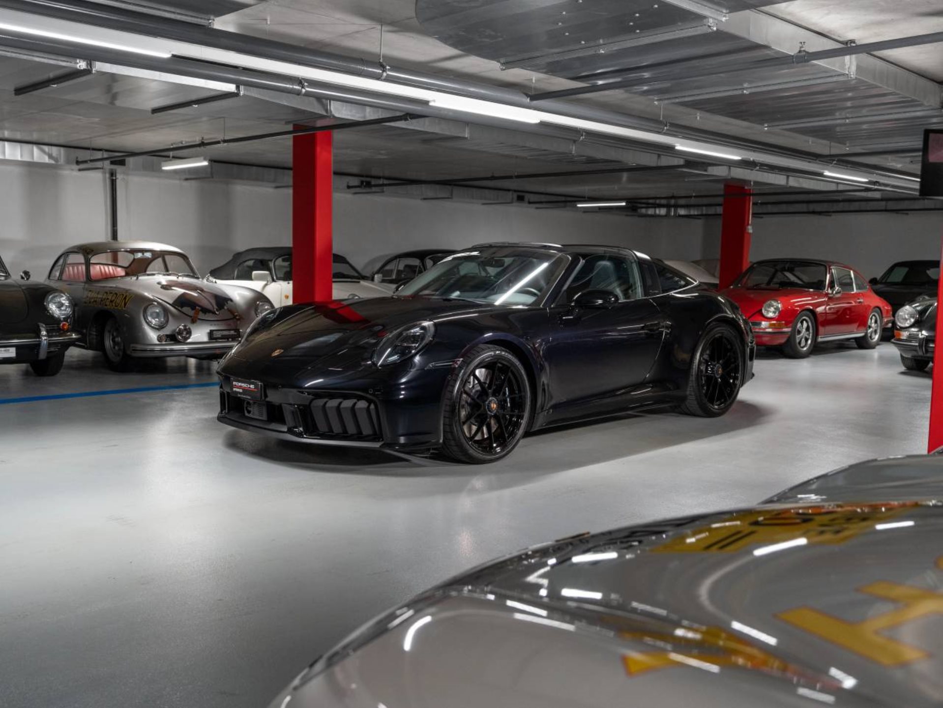 PORSCHE 911 Targa 4 GTS