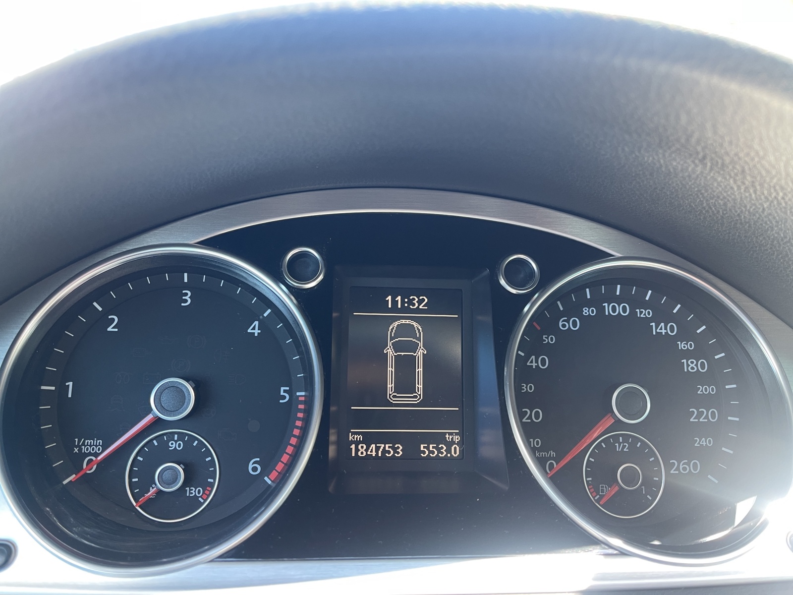 VW Passat Variant 2.0 TDI BMT Highline 4MDSG-image-18