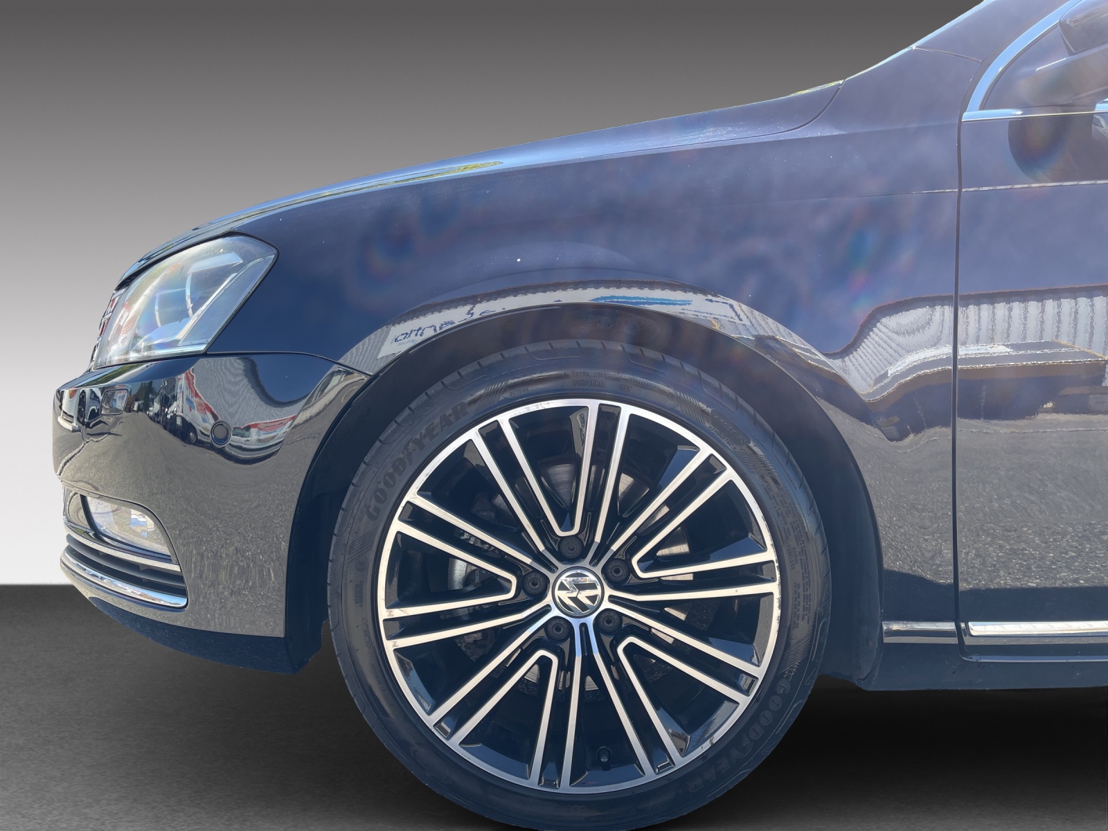 VW Passat Variant 2.0 TDI BMT Highline 4MDSG-image-5