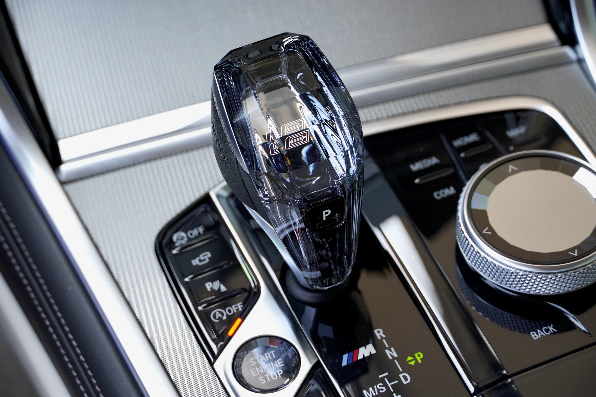 BMW M850i xDrive Steptronic-image-13