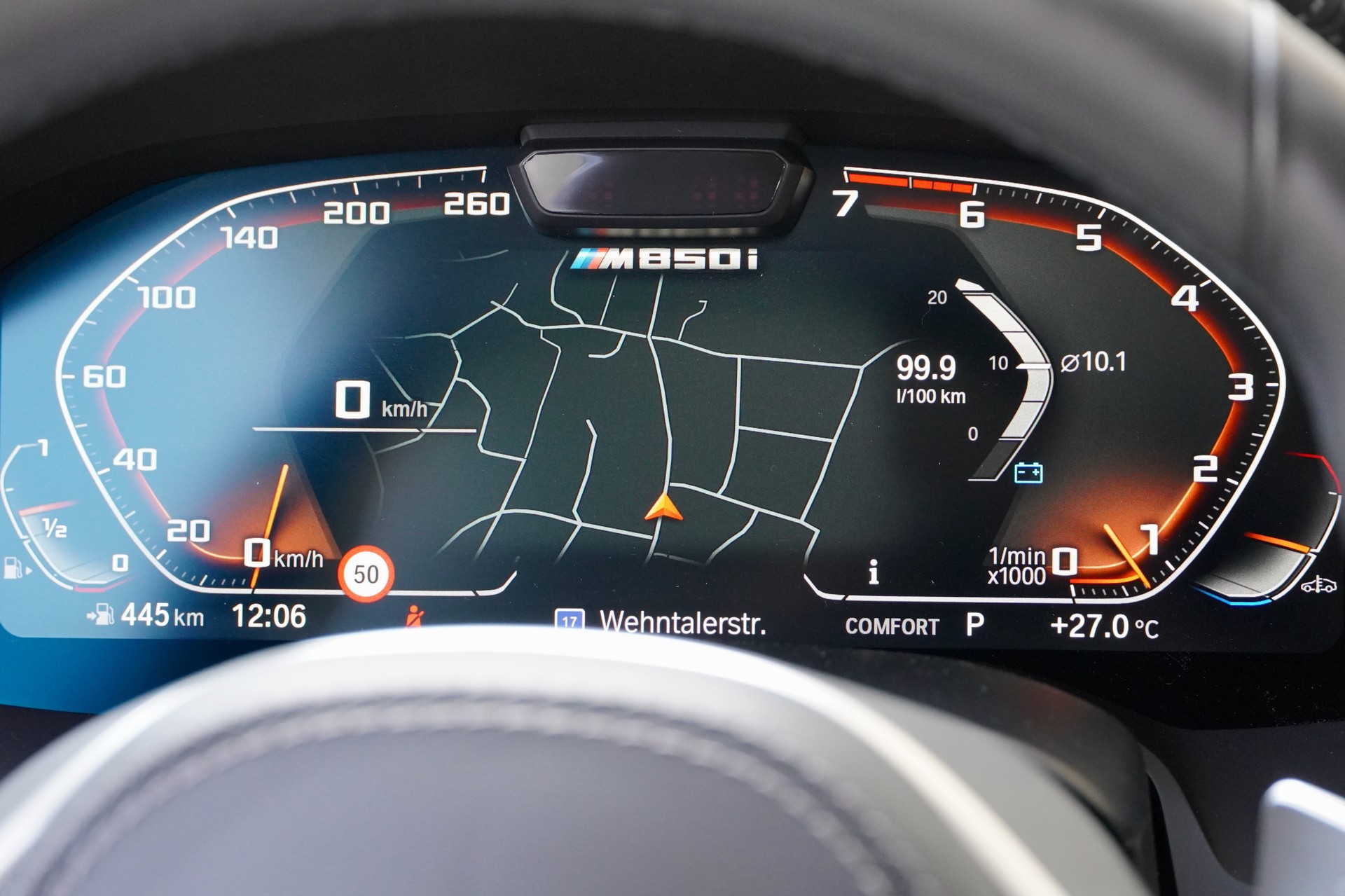 BMW M850i xDrive Steptronic-image-23