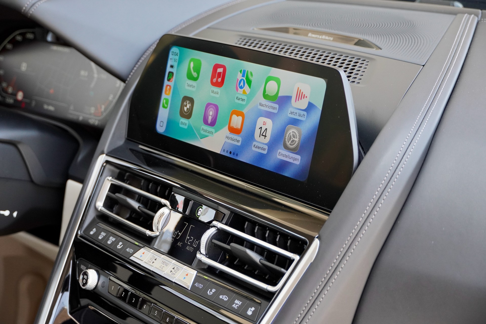 BMW M850i xDrive Steptronic-image-15