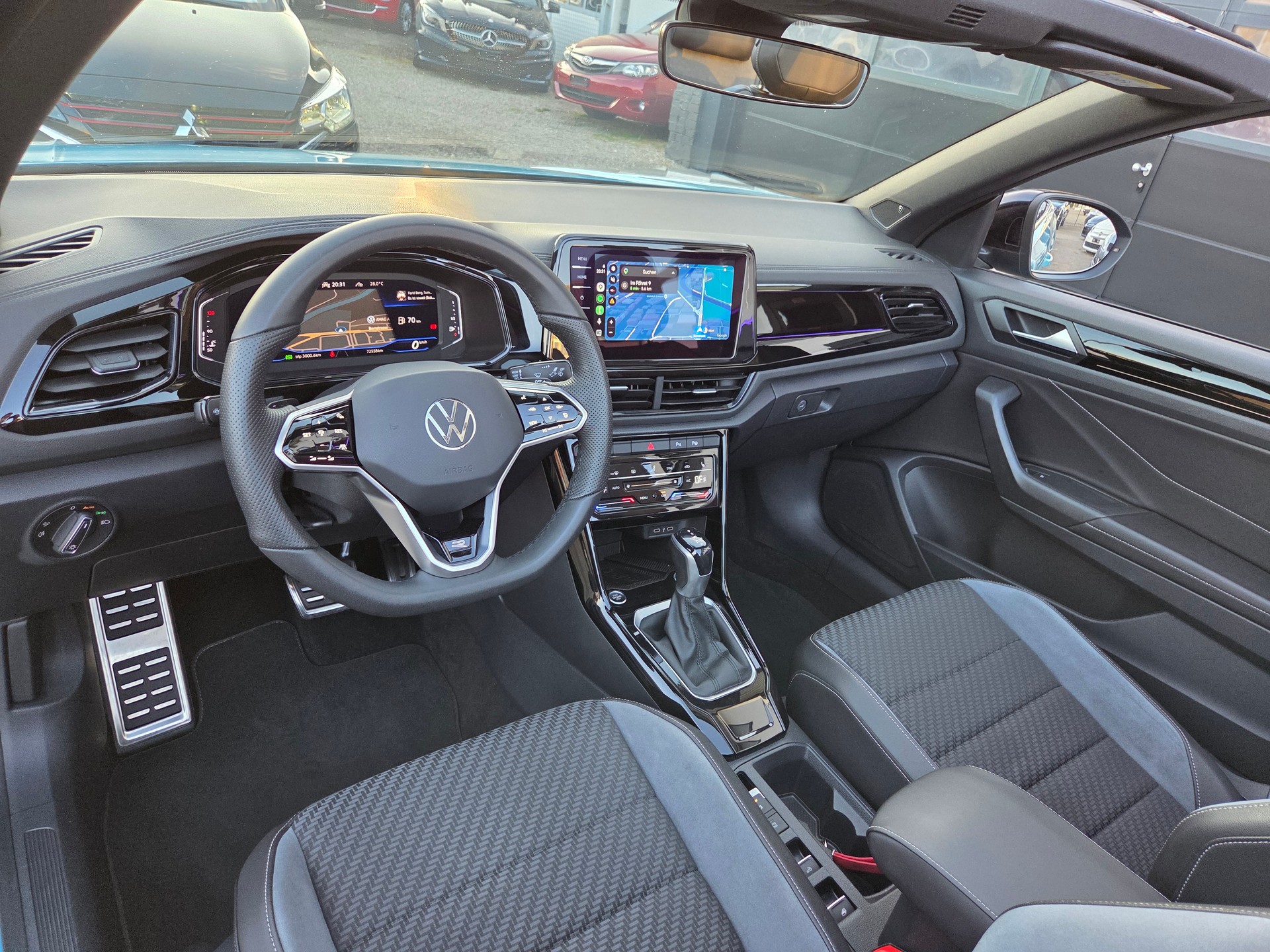 VW T-Roc Cabriolet 1.5 TSI EVO R-Line DSG-image-12