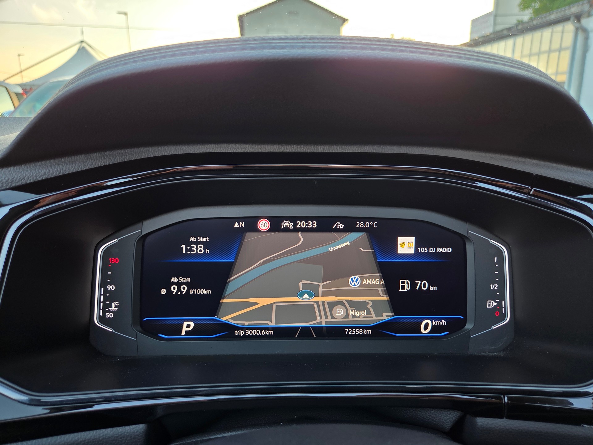 VW T-Roc Cabriolet 1.5 TSI EVO R-Line DSG-image-17