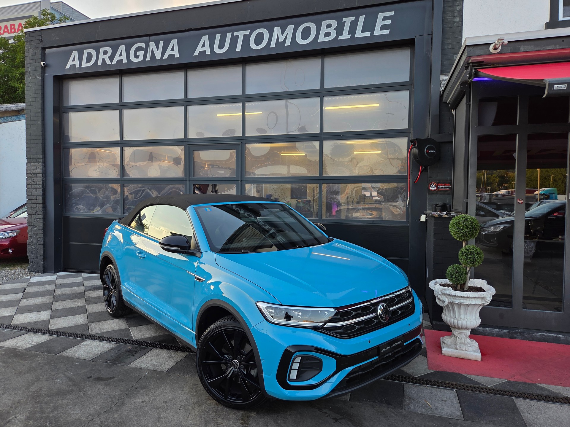 VW T-Roc Cabriolet 1.5 TSI EVO R-Line DSG-showroom-element-1