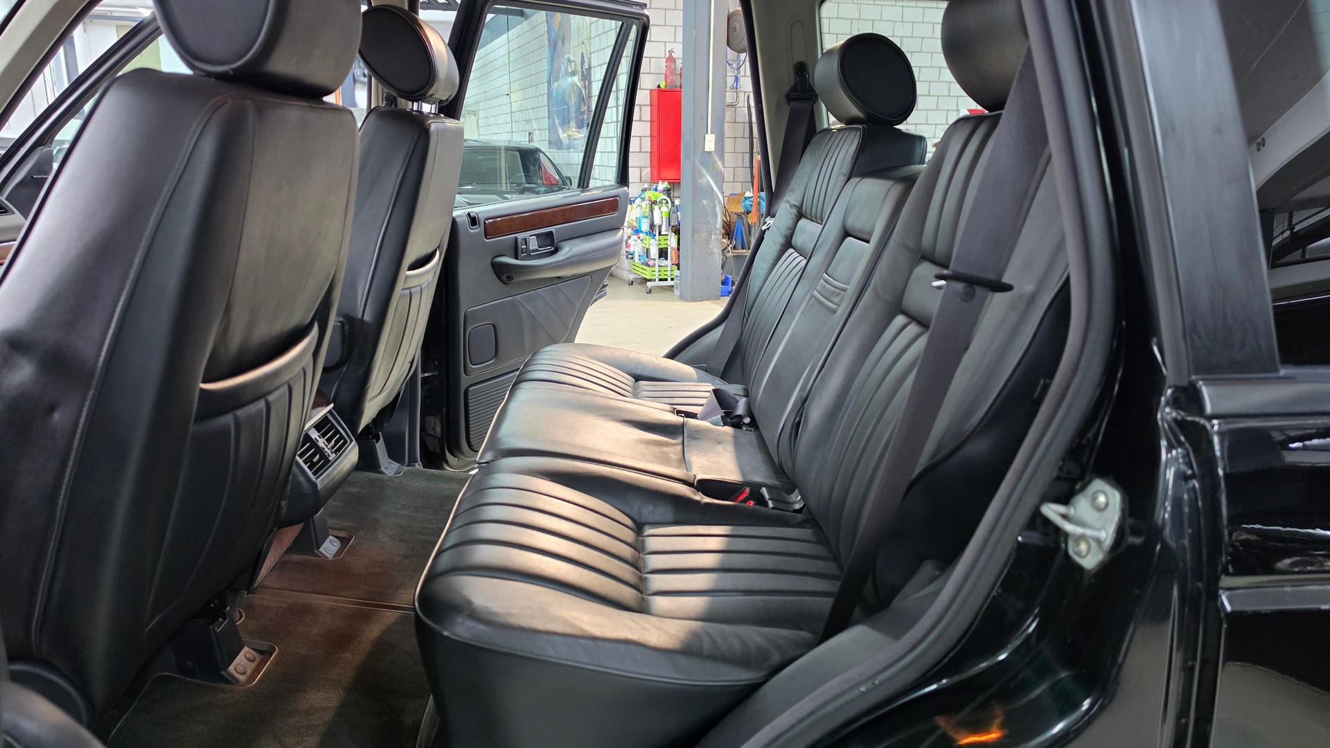 LAND ROVER Range Rover 4.6 HSE-image-18