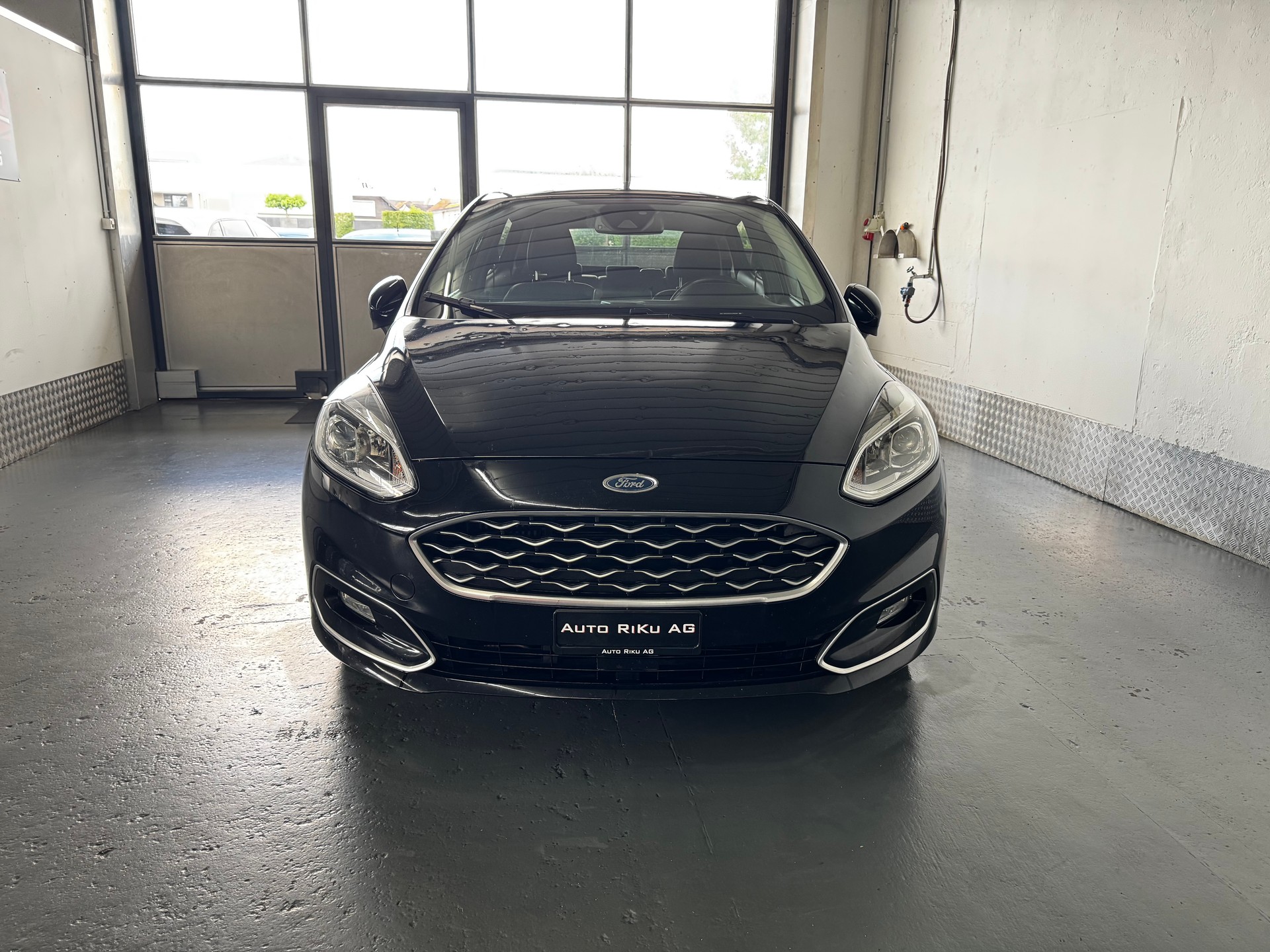 FORD Fiesta 1.0 SCTi Vignale-showroom-element-3