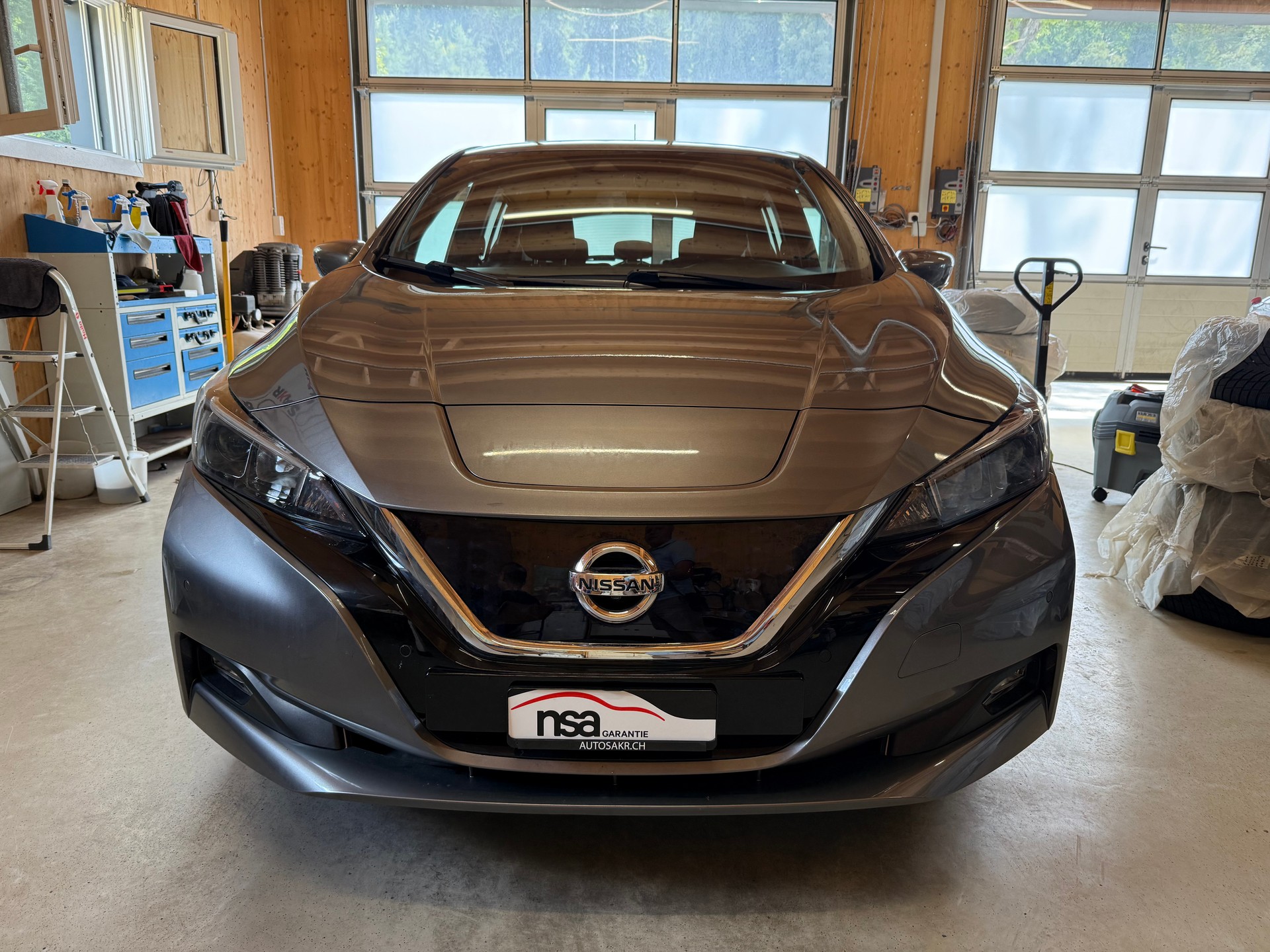 NISSAN Leaf N-Connecta (incl. battery)-showroom-element-1
