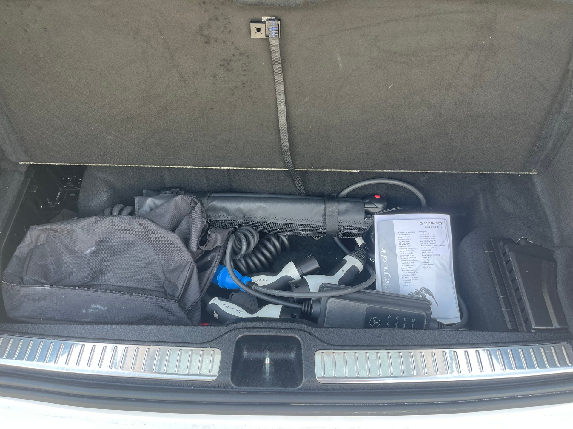 MERCEDES-BENZ GLC 300 e 4m-image-8